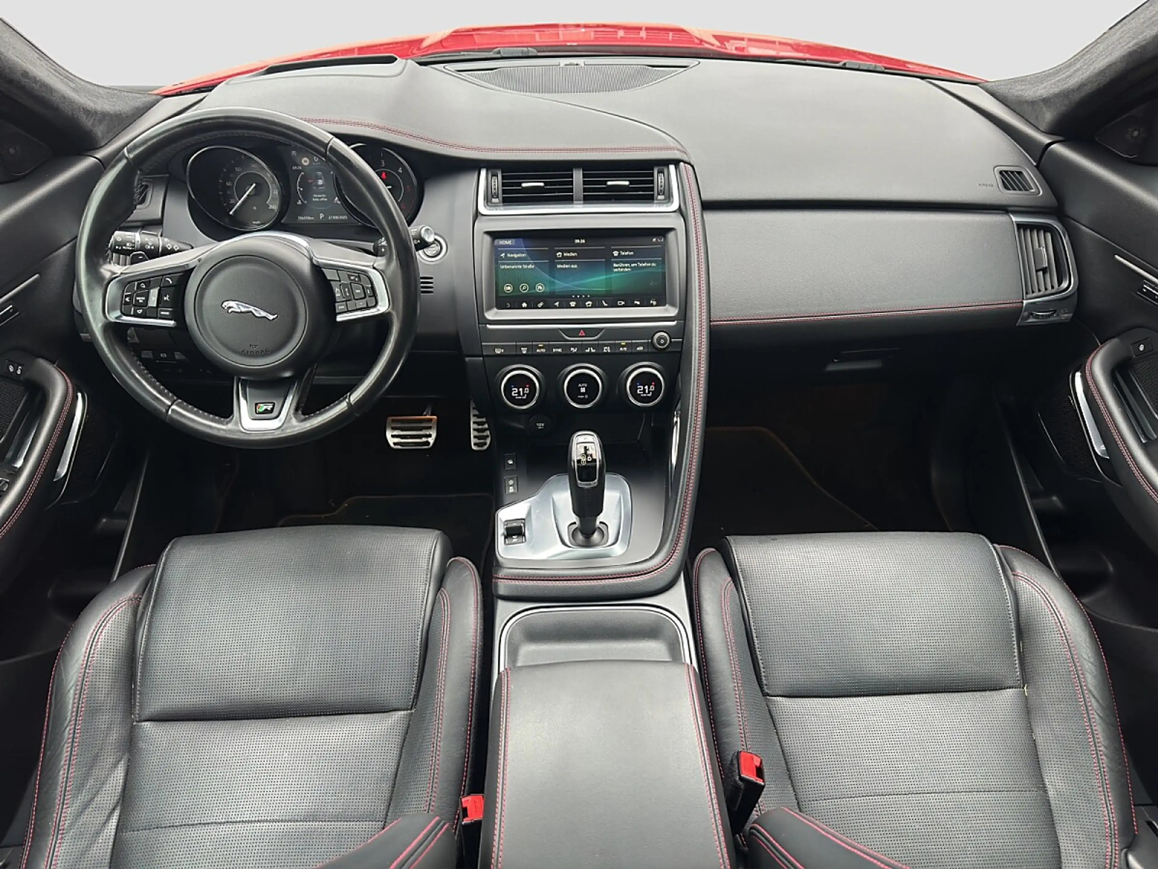 Jaguar E-Pace 2.0DI4 D180 First Edition AWD Aut. — photo 8