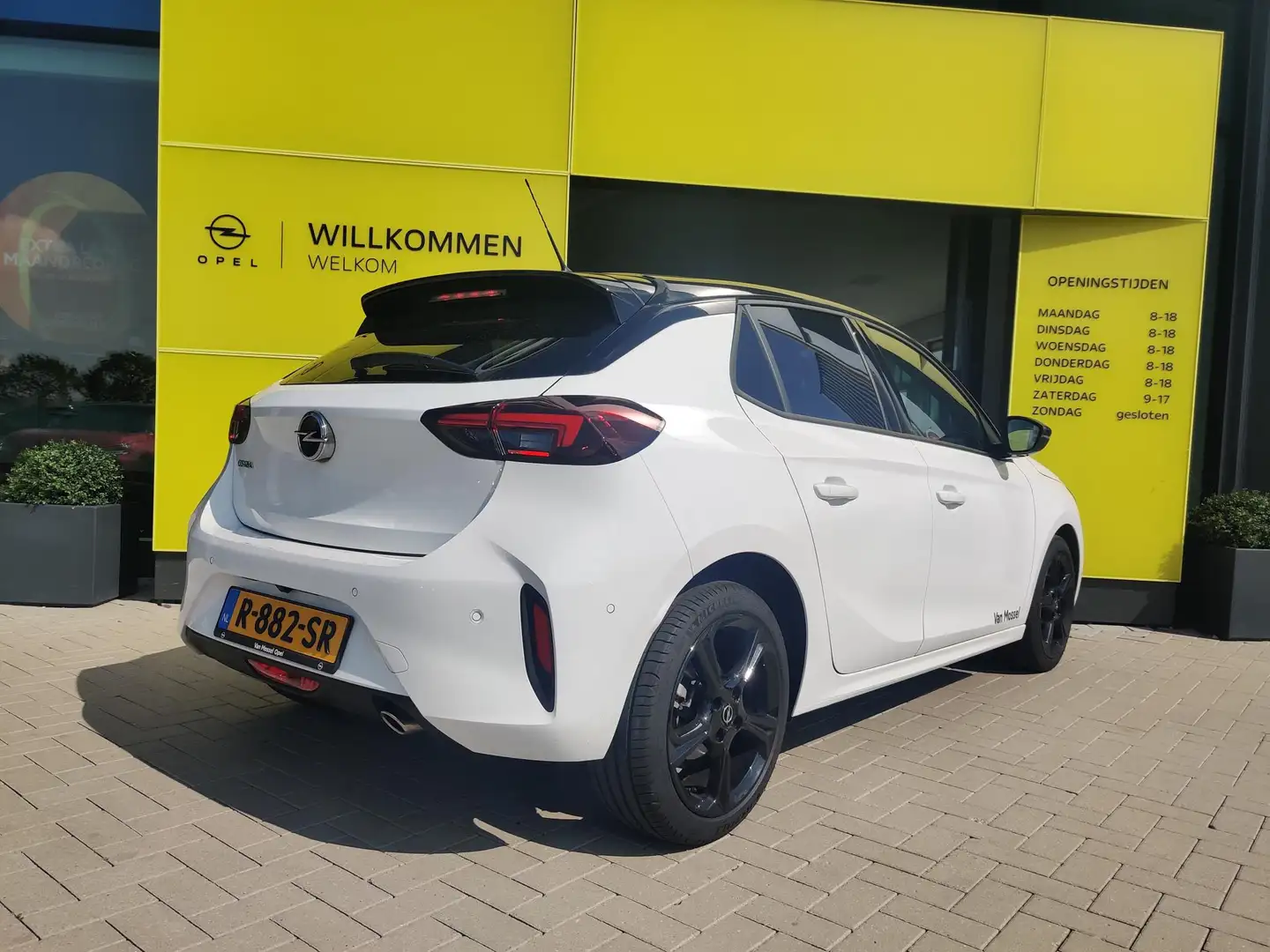 Opel Corsa 1.2 GS Line | Premium pakket | Stoel & stuurverwar Wit - 2