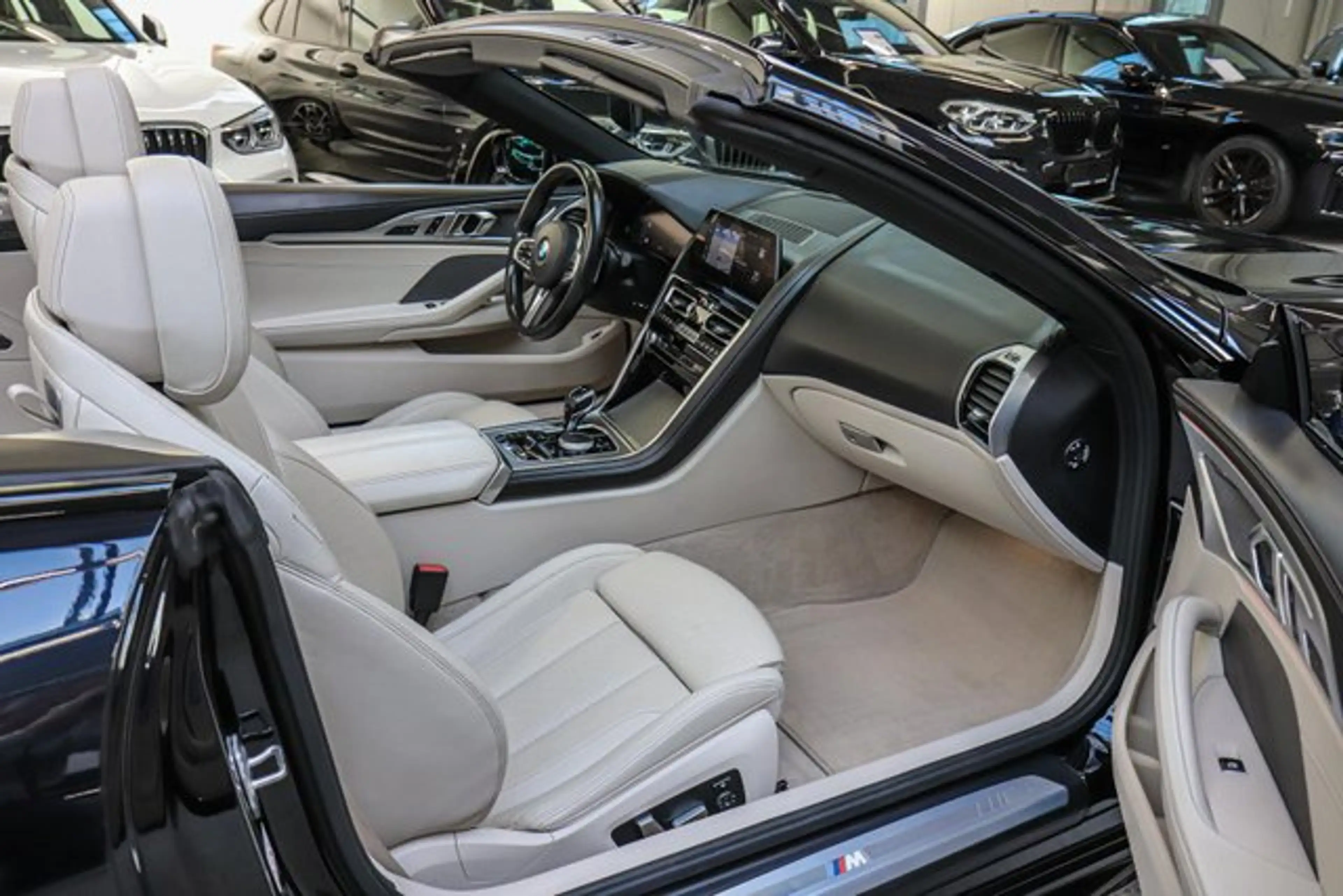 BMW 840 i Cabrio Sport-Aut///M SPORT/DEUTSCH/LASERLICHT — photo 14