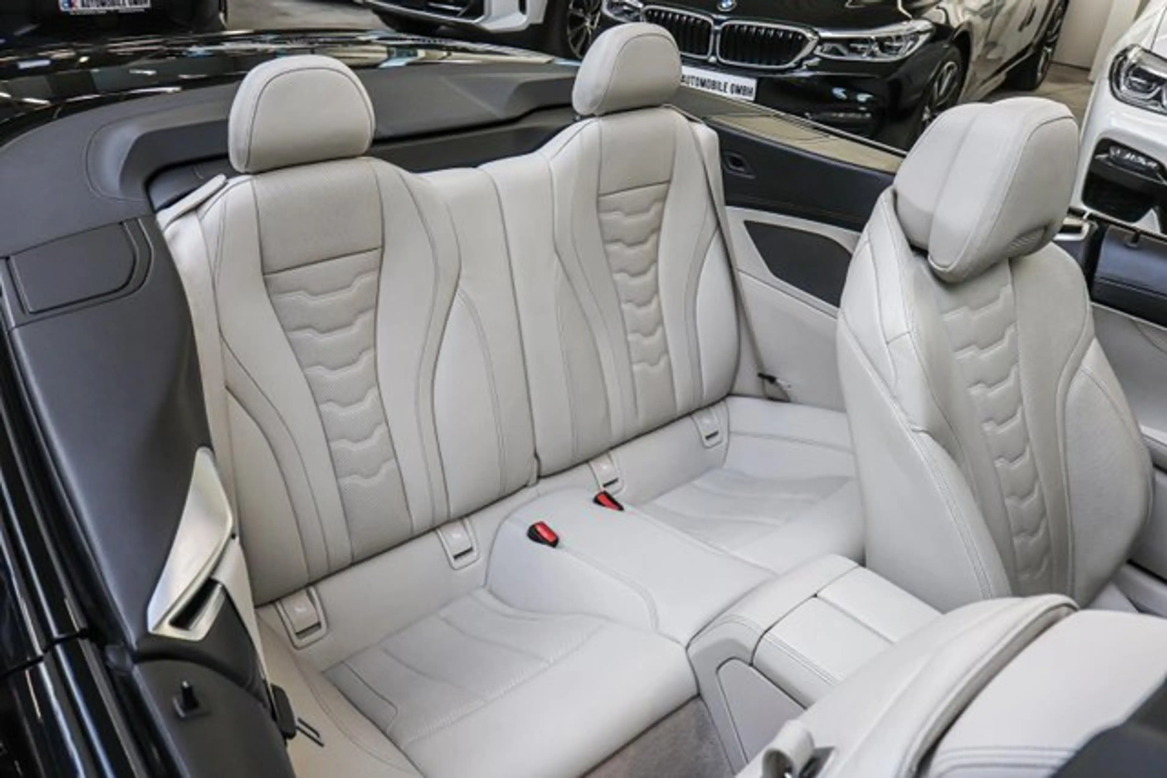 BMW 840 i Cabrio Sport-Aut///M SPORT/DEUTSCH/LASERLICHT — photo 13