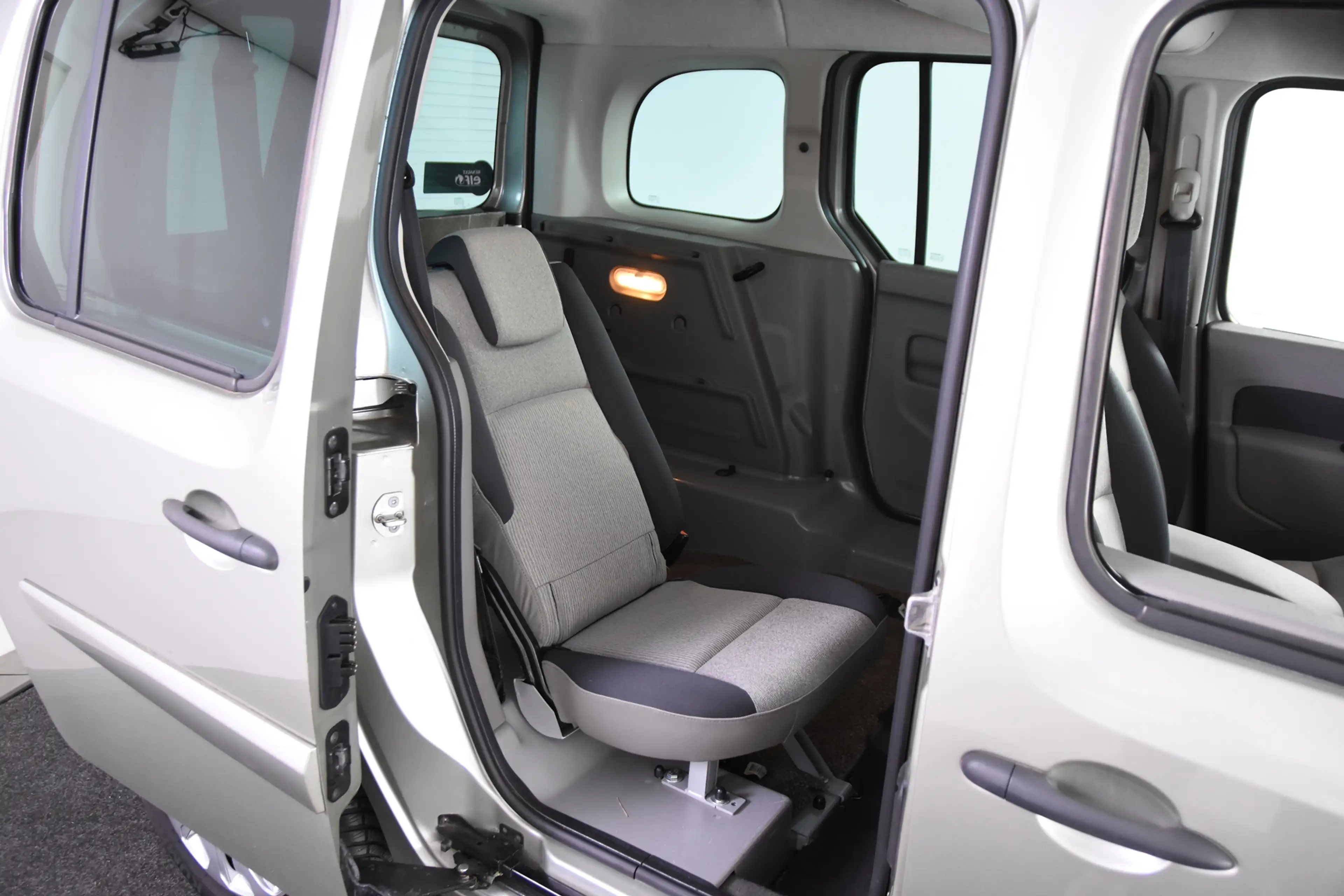 Renault Kangoo 1.2-16V Rolstoelauto 3+1 *Automaat*Luchtvering* — photo 10