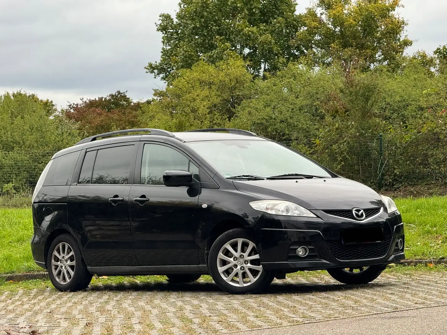 Mazda 5 2.0 Active Plus guter Zustand Tüv Neu Grau - 1
