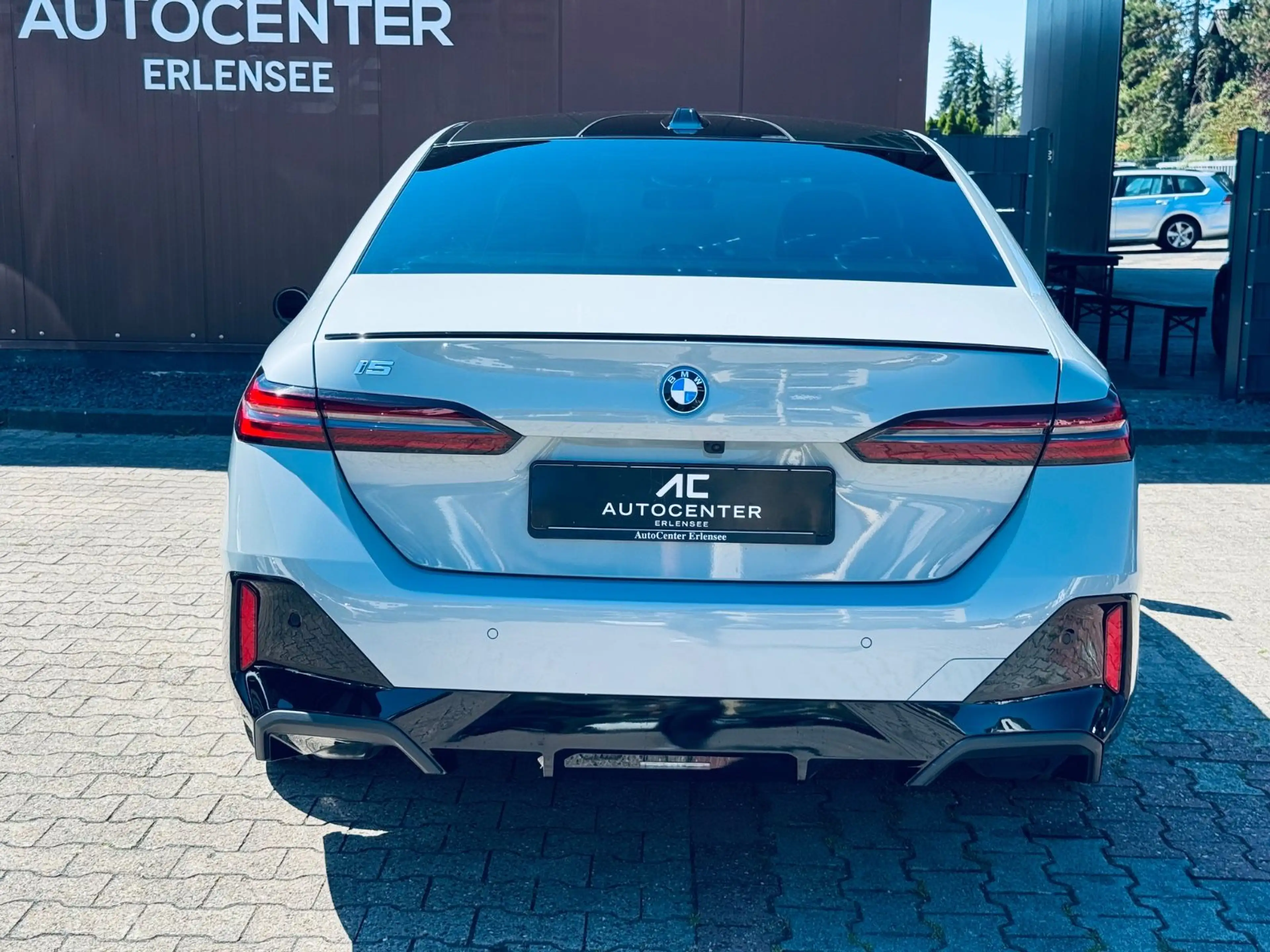 BMW i5 eDrive40 M Sport PRO PANO+B&K+LEDER BRAUN+21 — photo 9