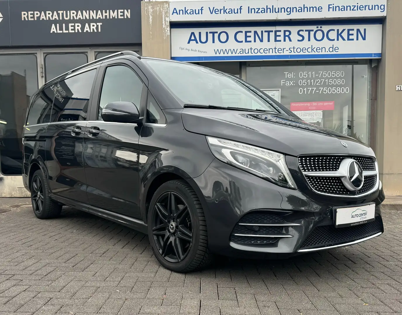 Mercedes-Benz V 300 V 300 d AVANTGARDE EDITION 4MATIC lang (447.813) Grau - 1