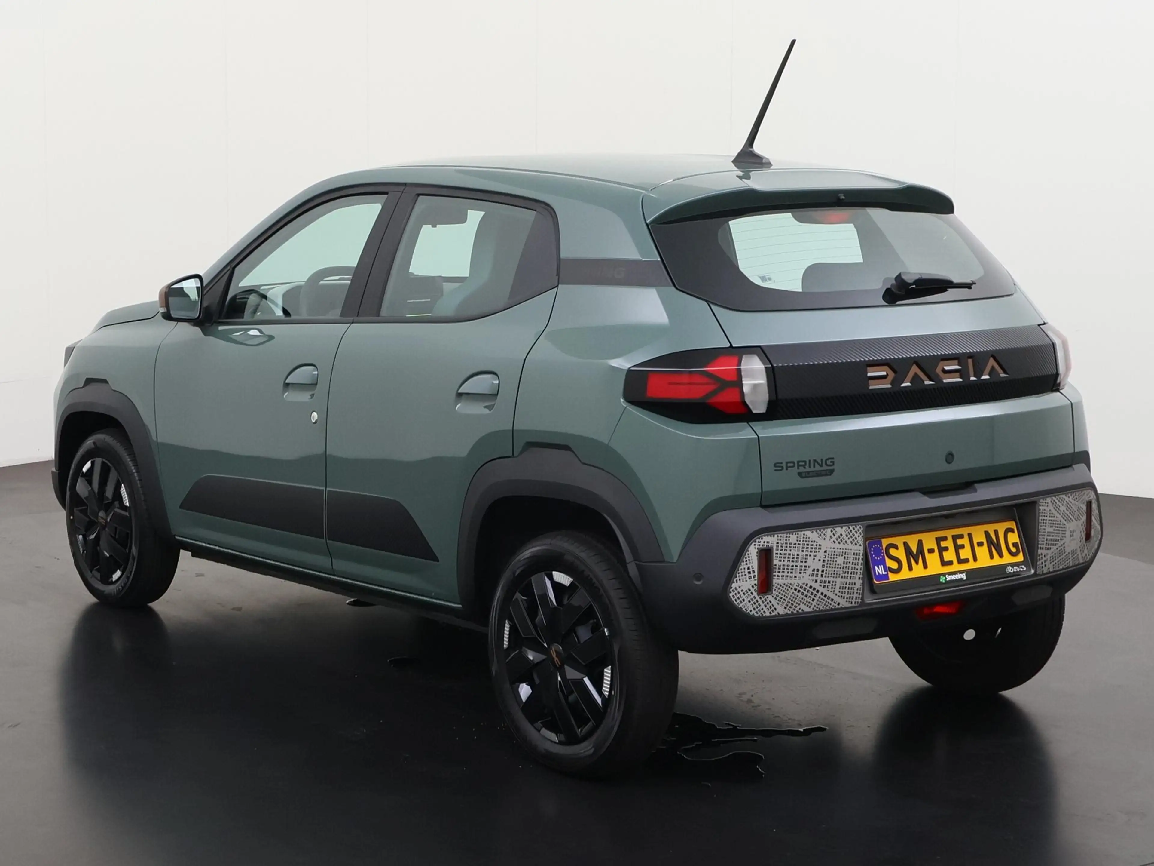 Dacia Spring Extreme 65 26.8 kWh | DC-snelladen | Achteruitcame — photo 6