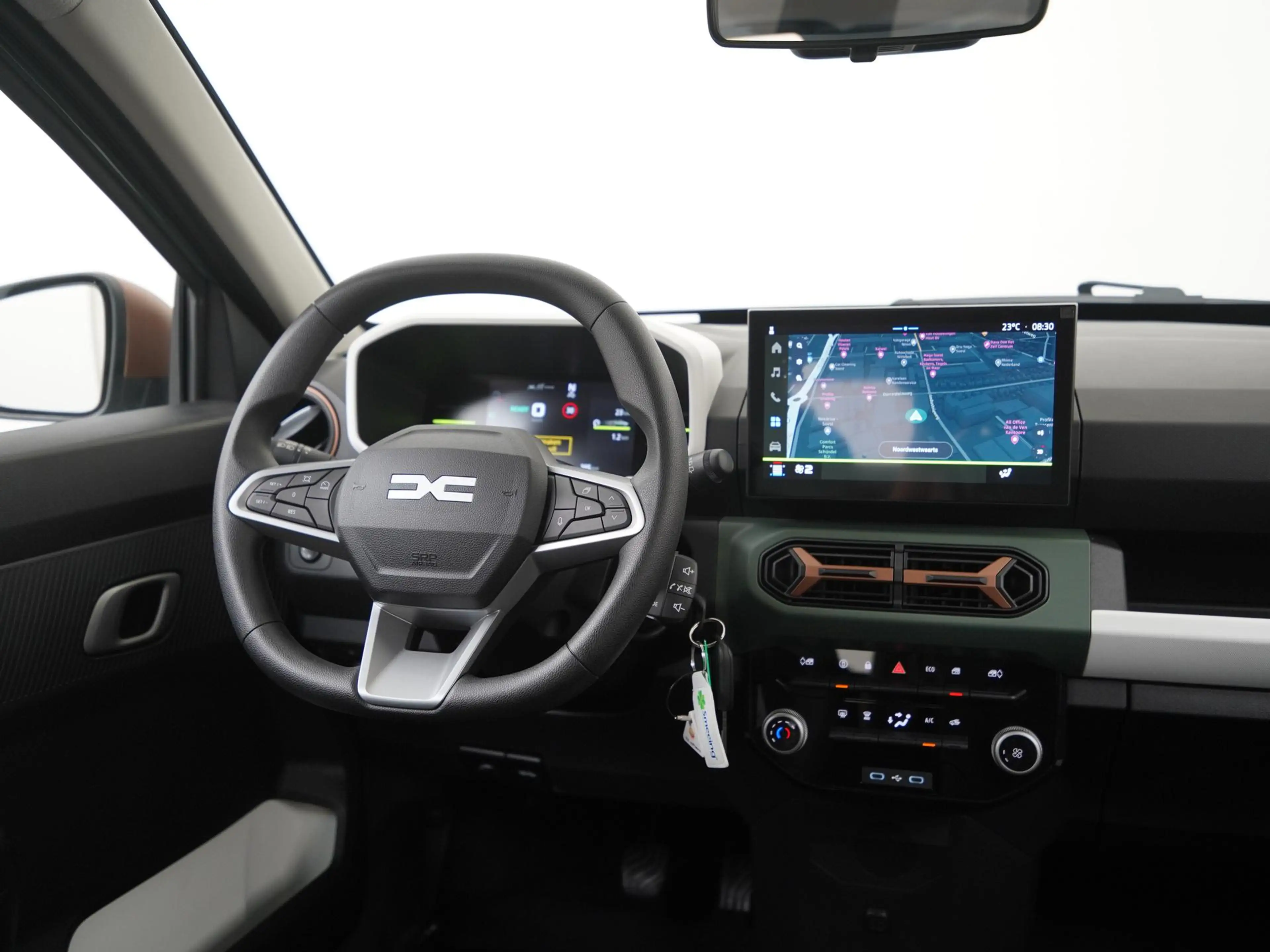 Dacia Spring Extreme 65 26.8 kWh | DC-snelladen | Achteruitcame — photo 5
