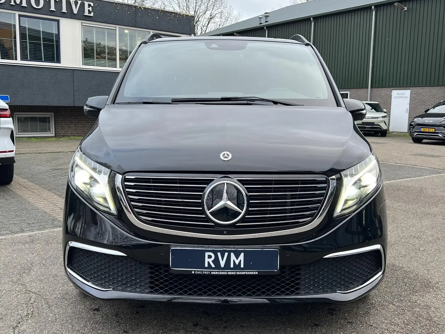 Mercedes-Benz EQV 300 L3 Business Solution Limited 90 kWh VAN: €44.900,- Zwart - 2