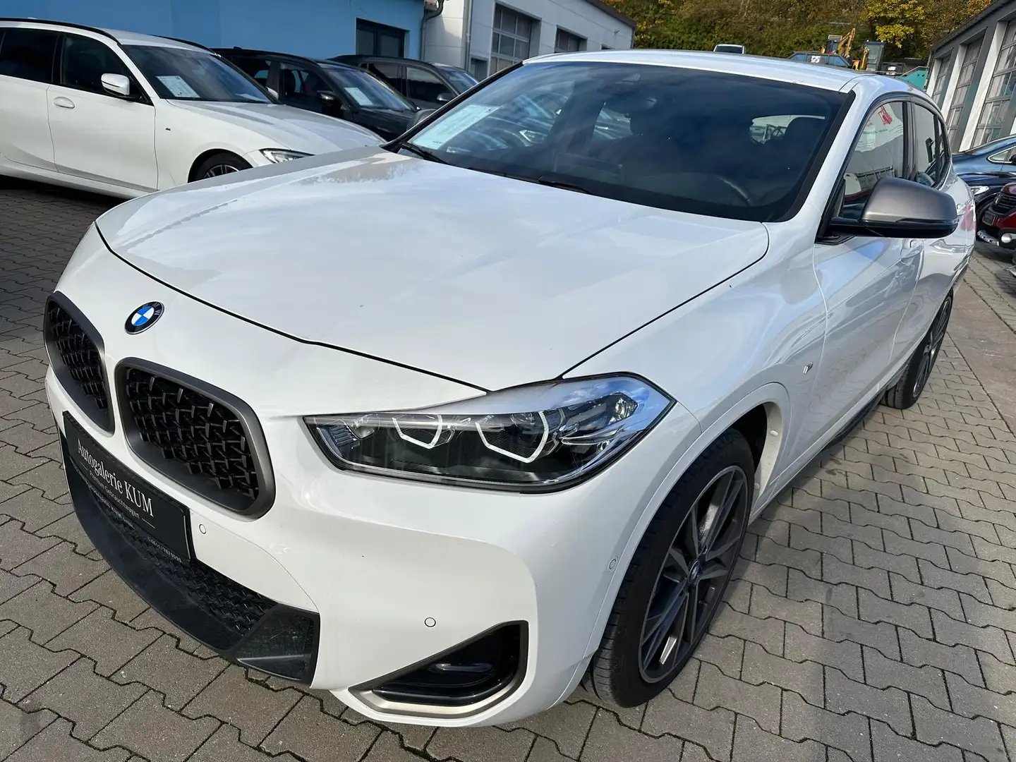 BMW X2 M35 i LED, HUD, ACC, Navi-Prof, Leder Weiß - 2