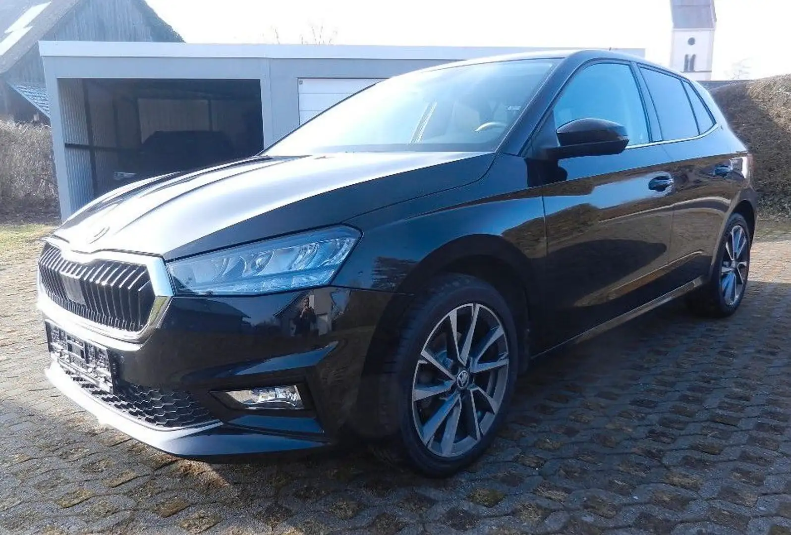 Skoda Fabia Style AHK Sitzh.Navi PDC 8xAlu Schwarz - 1