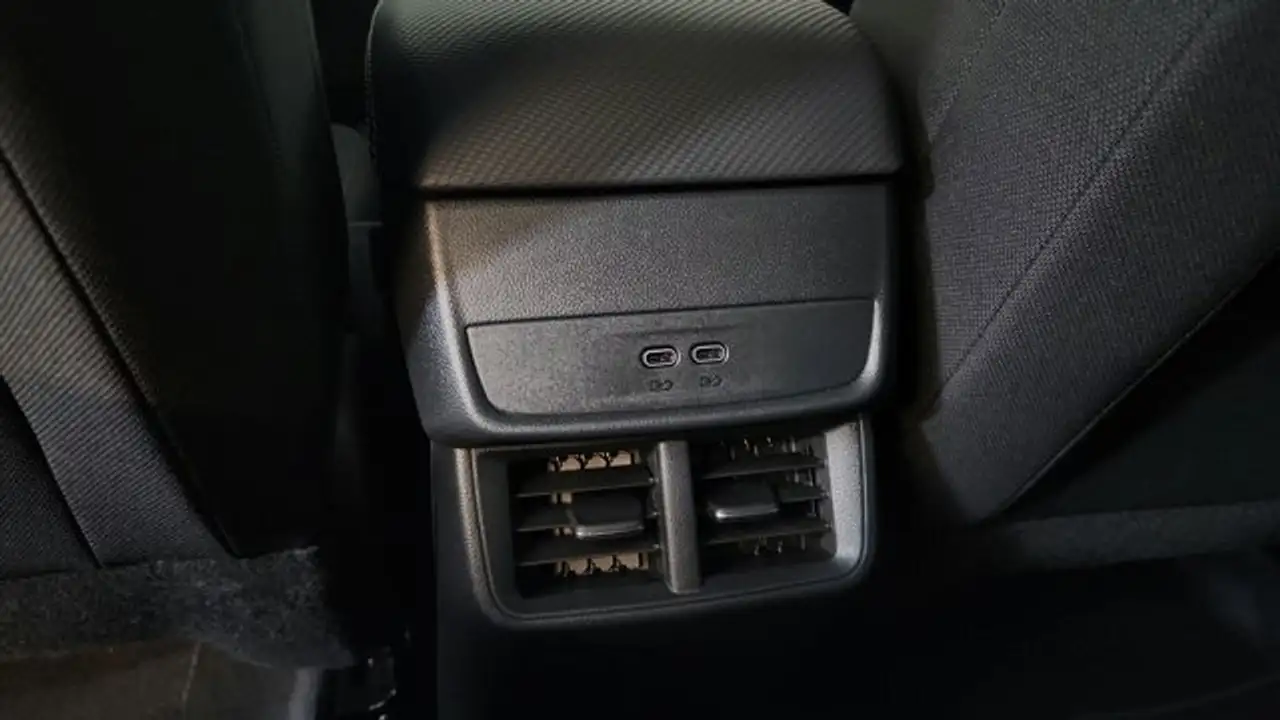 Chevrolet Equinox photo Chevrolet Equinox
