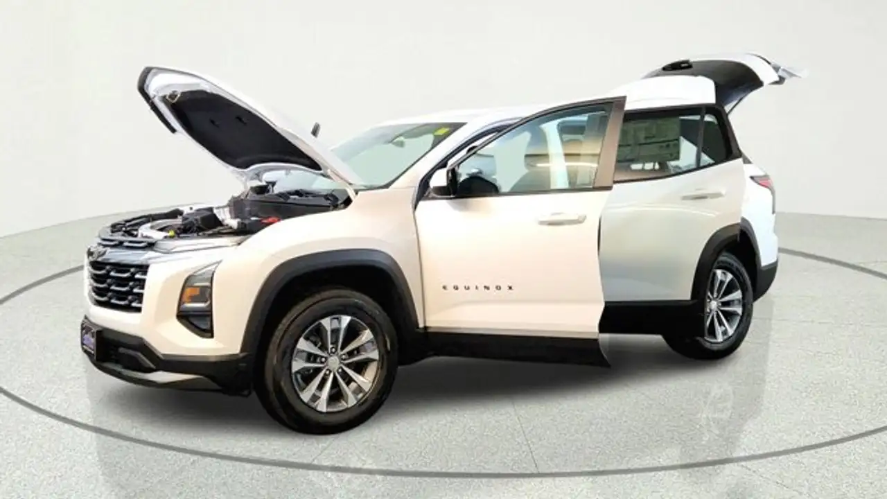 Chevrolet Equinox photo Chevrolet Equinox