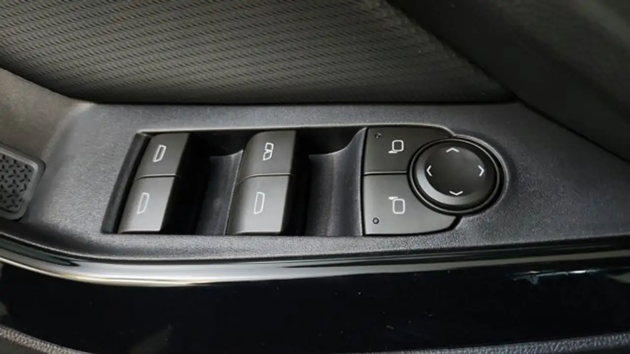 Chevrolet Equinox photo Chevrolet Equinox