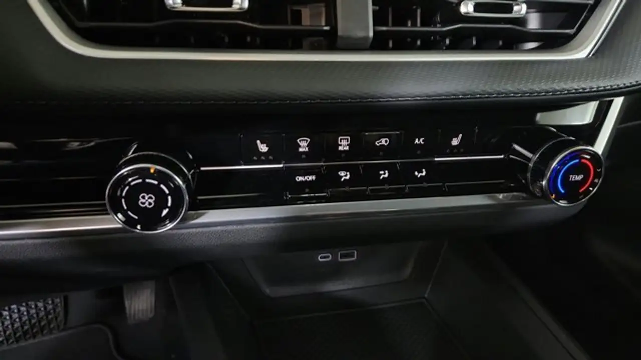 Chevrolet Equinox photo Chevrolet Equinox