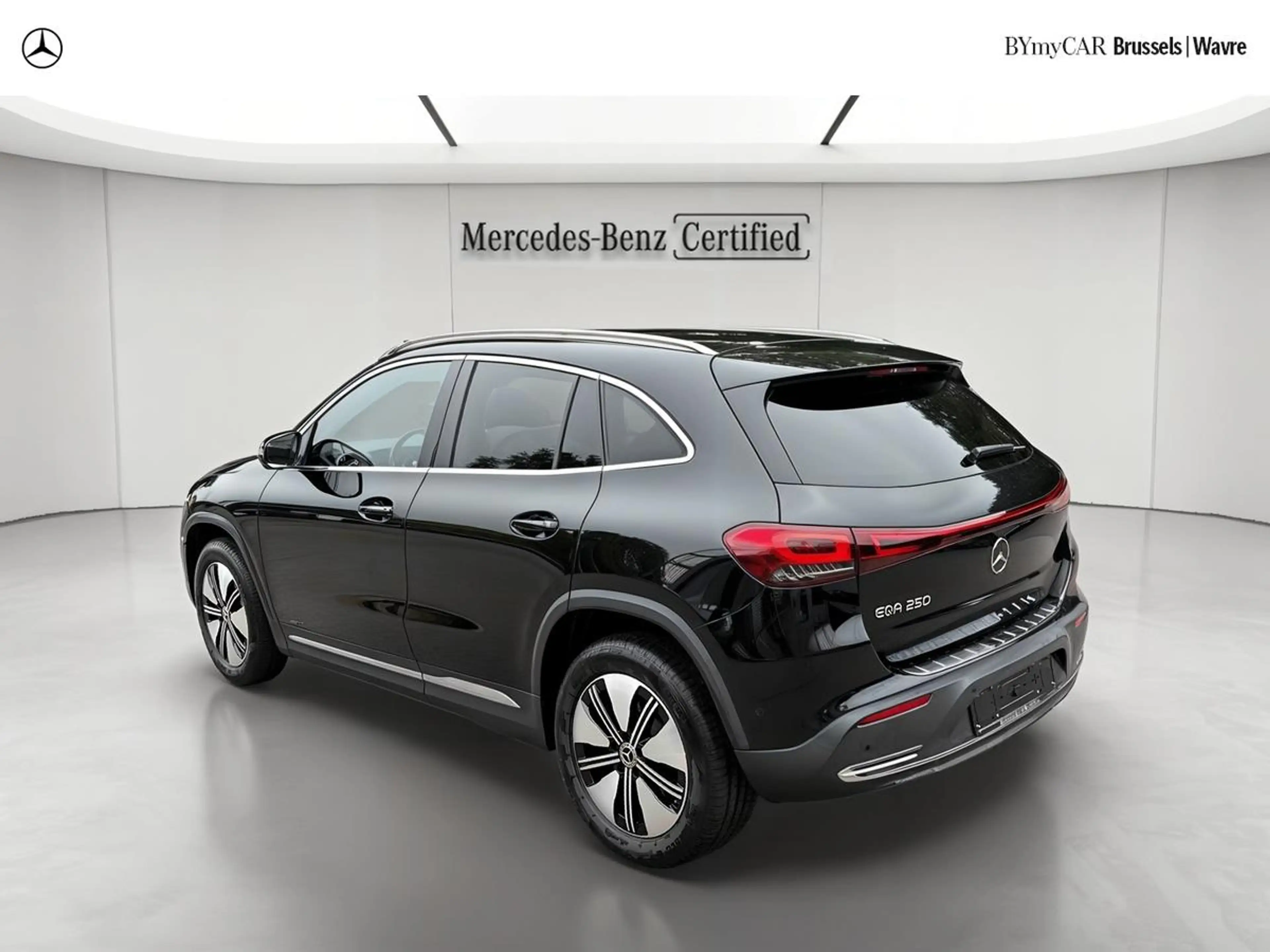 Mercedes-Benz EQA 250 EQA Luxury Line — photo 4
