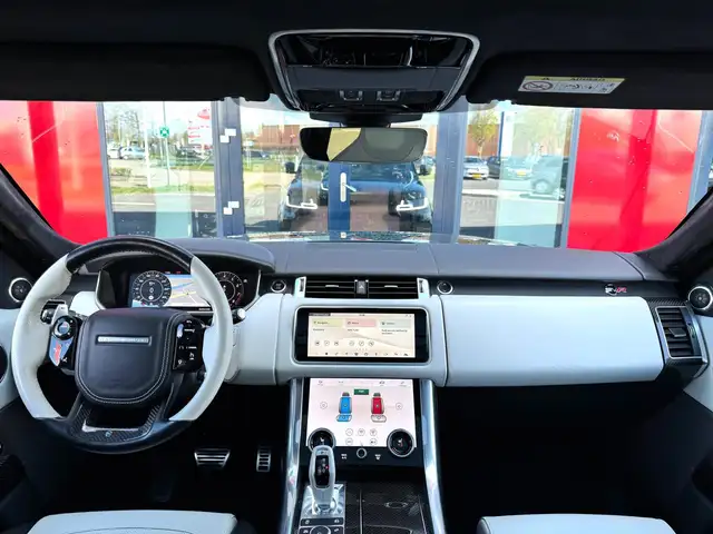 Land Rover Range Rover Sport view 13