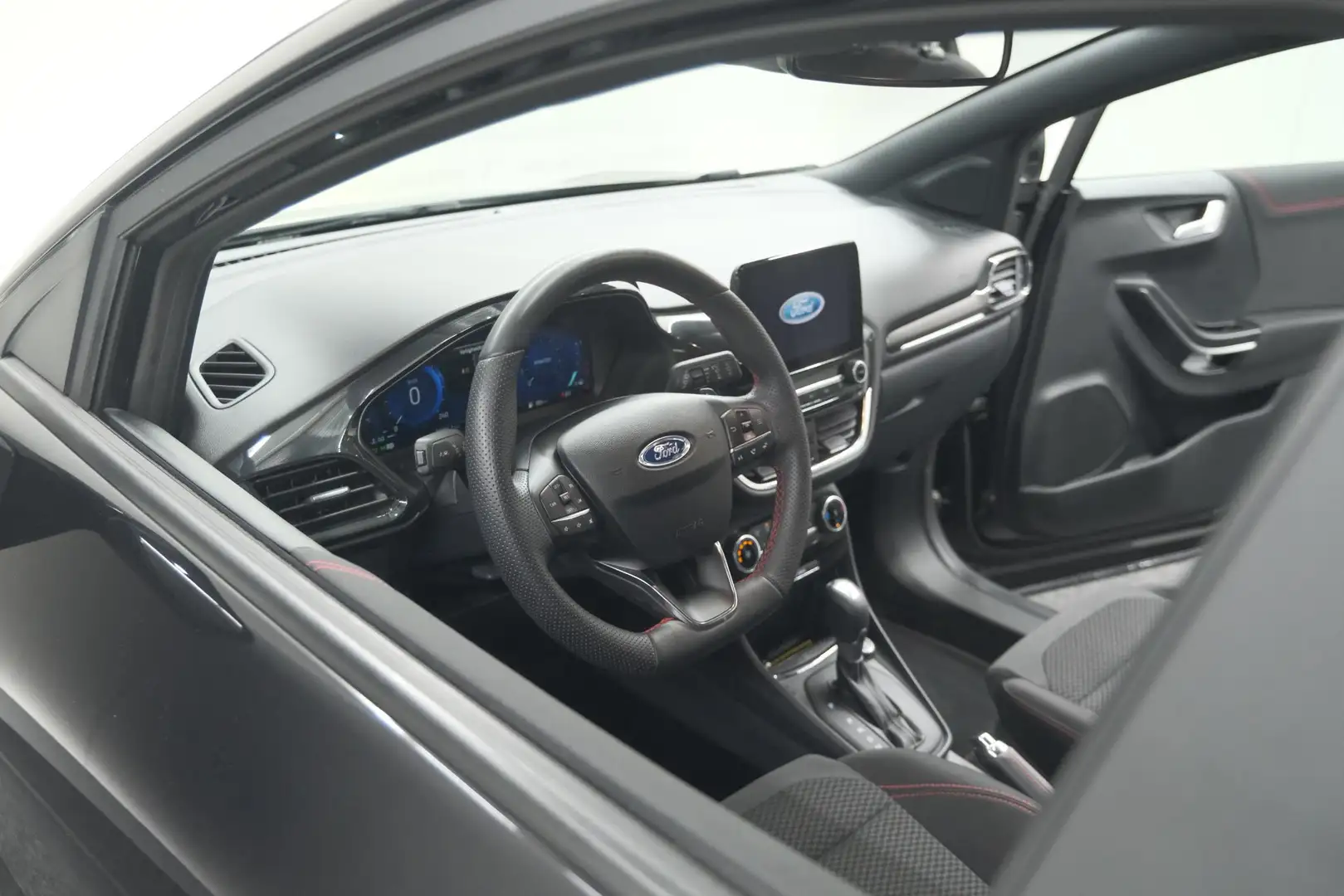 Ford Puma 1.0 EcoBoost Hybrid ST-Line | Trekhaak | Camera | Zwart - 2