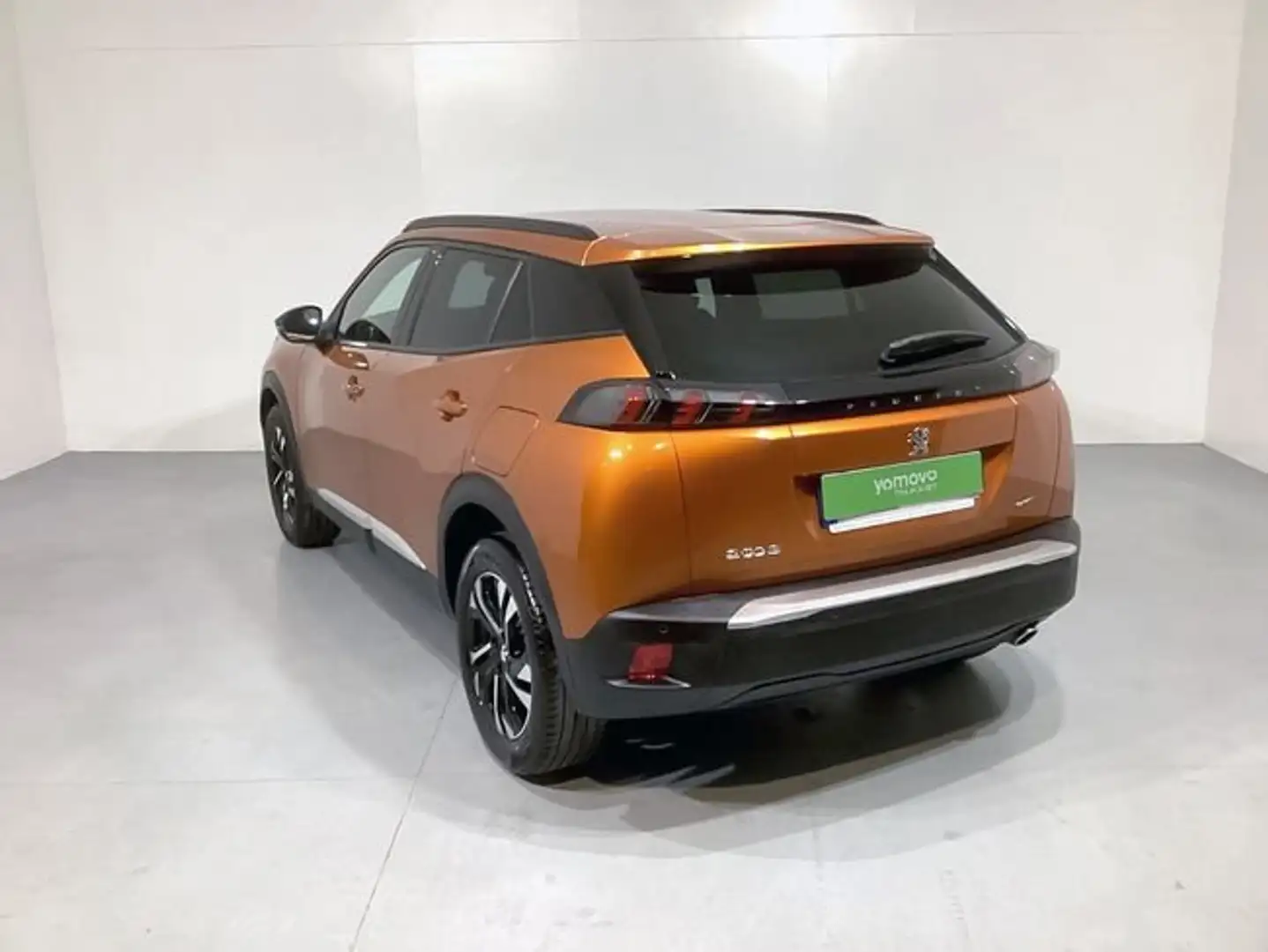 Peugeot 2008 1.5BlueHDi S&S Allure Pack EAT8 130 Naranja - 2