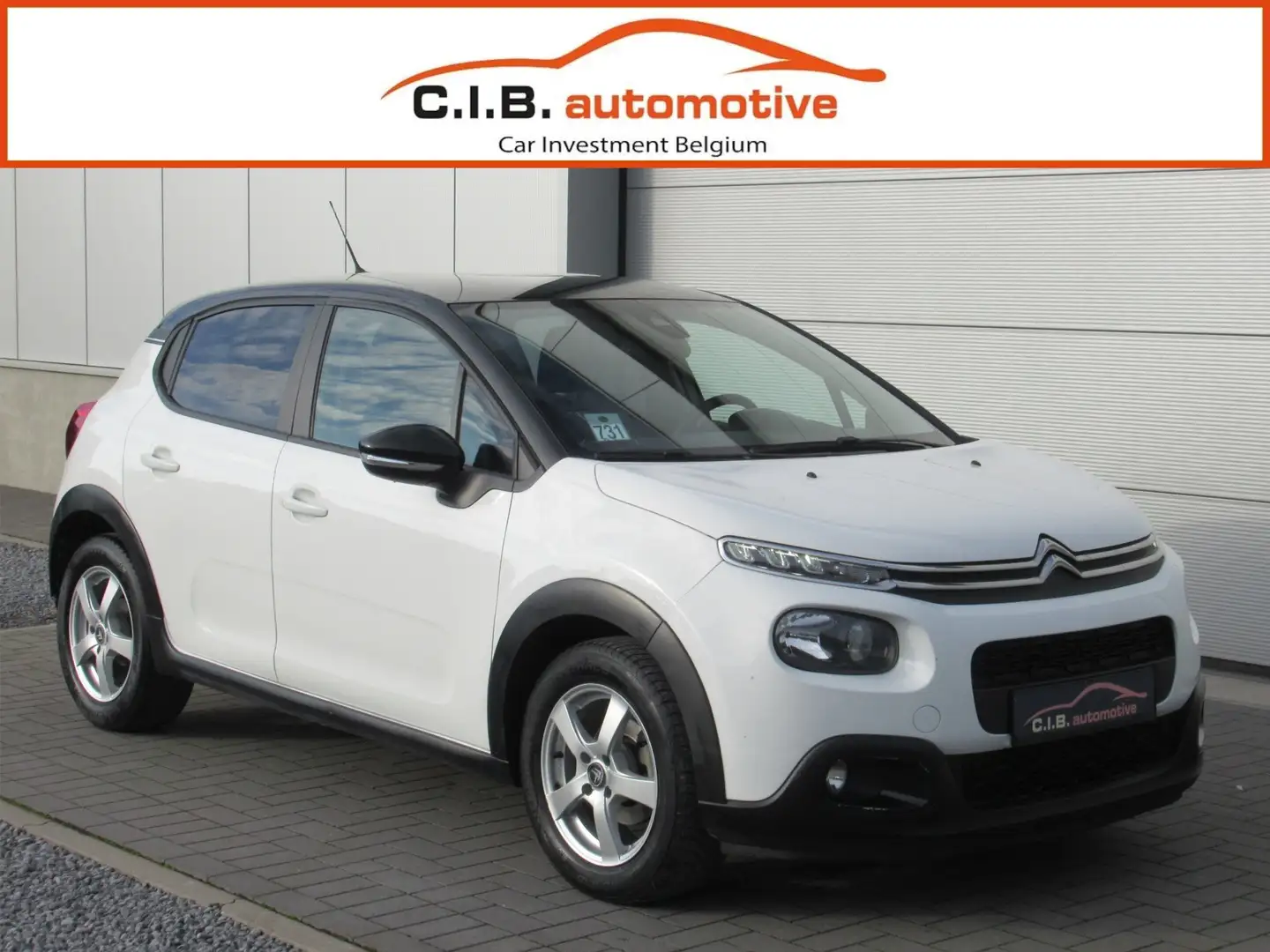Citroen C3 1.2i PureTech Highlight / € 6.999 Netto / Navi Wit - 1