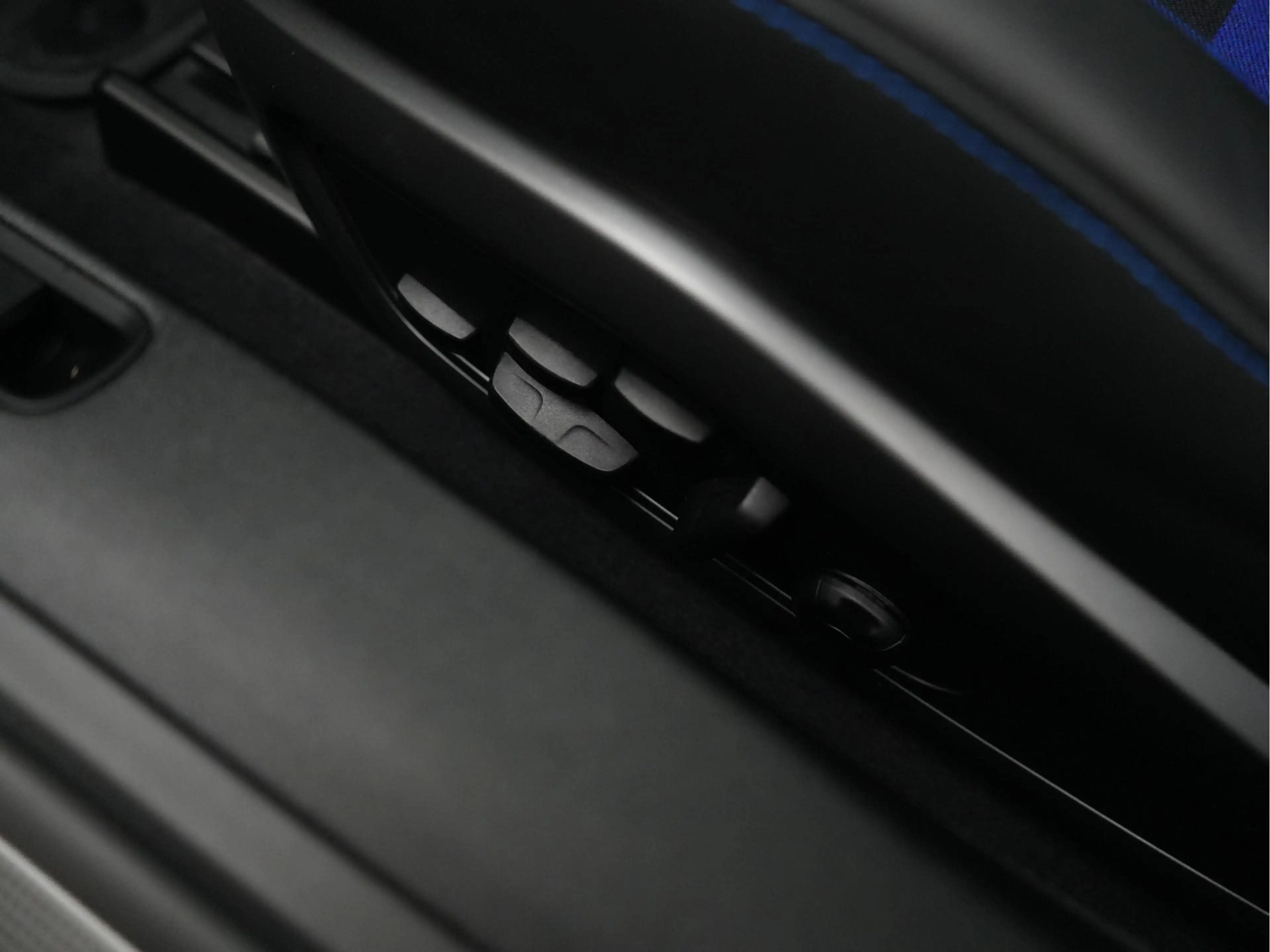 Porsche 992 GT3 Touring — photo 14