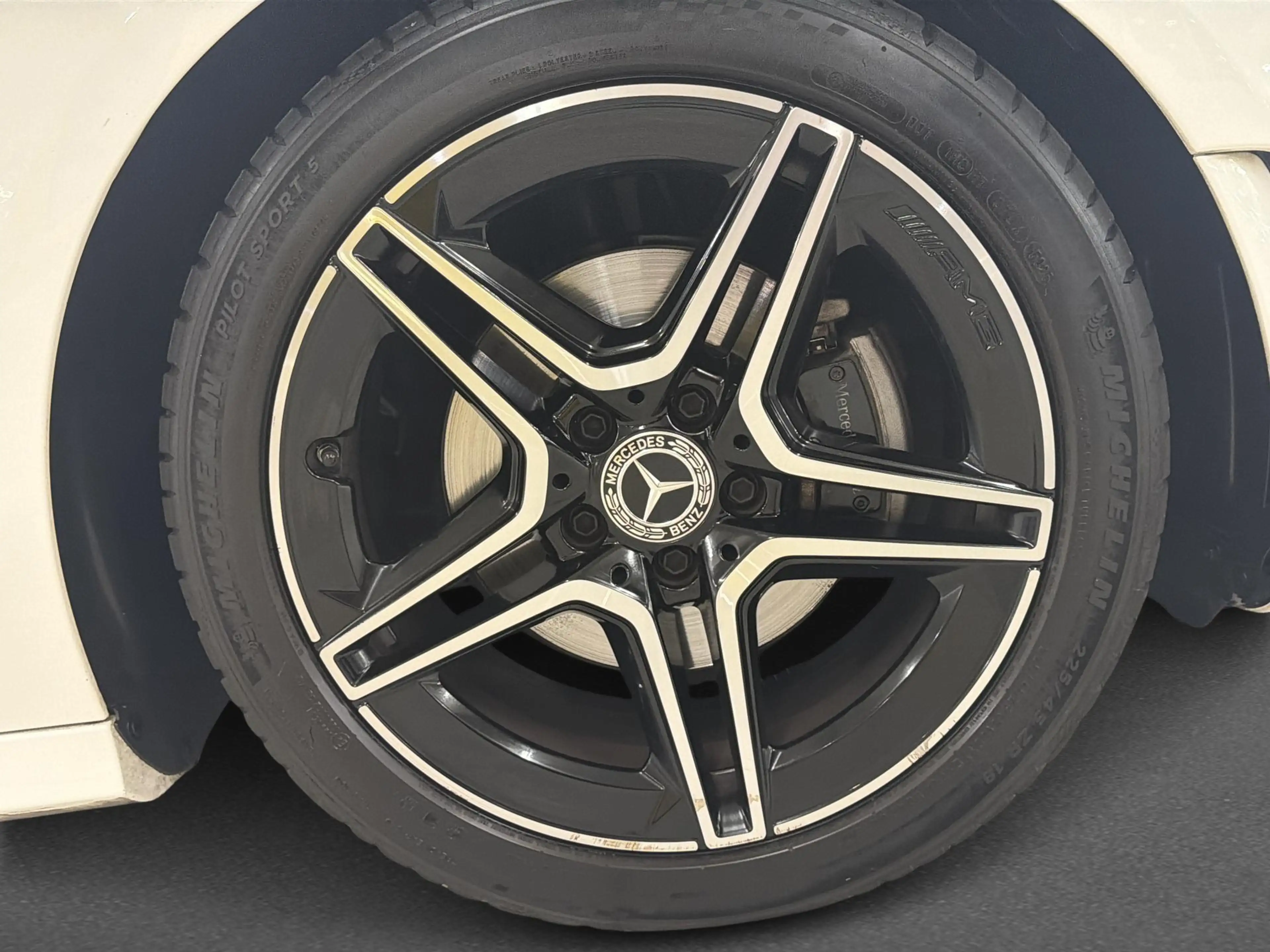 Mercedes-Benz A 180 Business Solution AMG | AMG-styling | Achteruitrij — photo 11