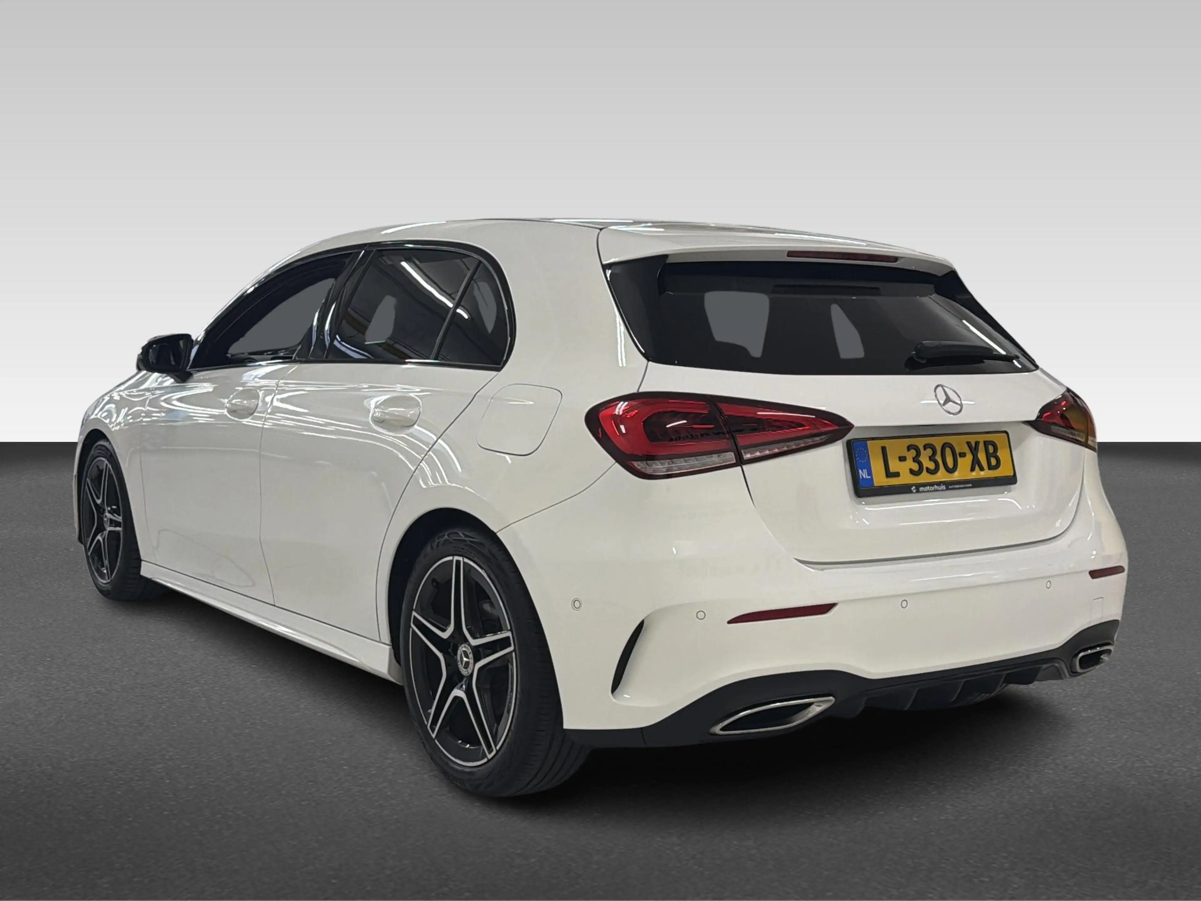 Mercedes-Benz A 180 Business Solution AMG | AMG-styling | Achteruitrij — photo 3
