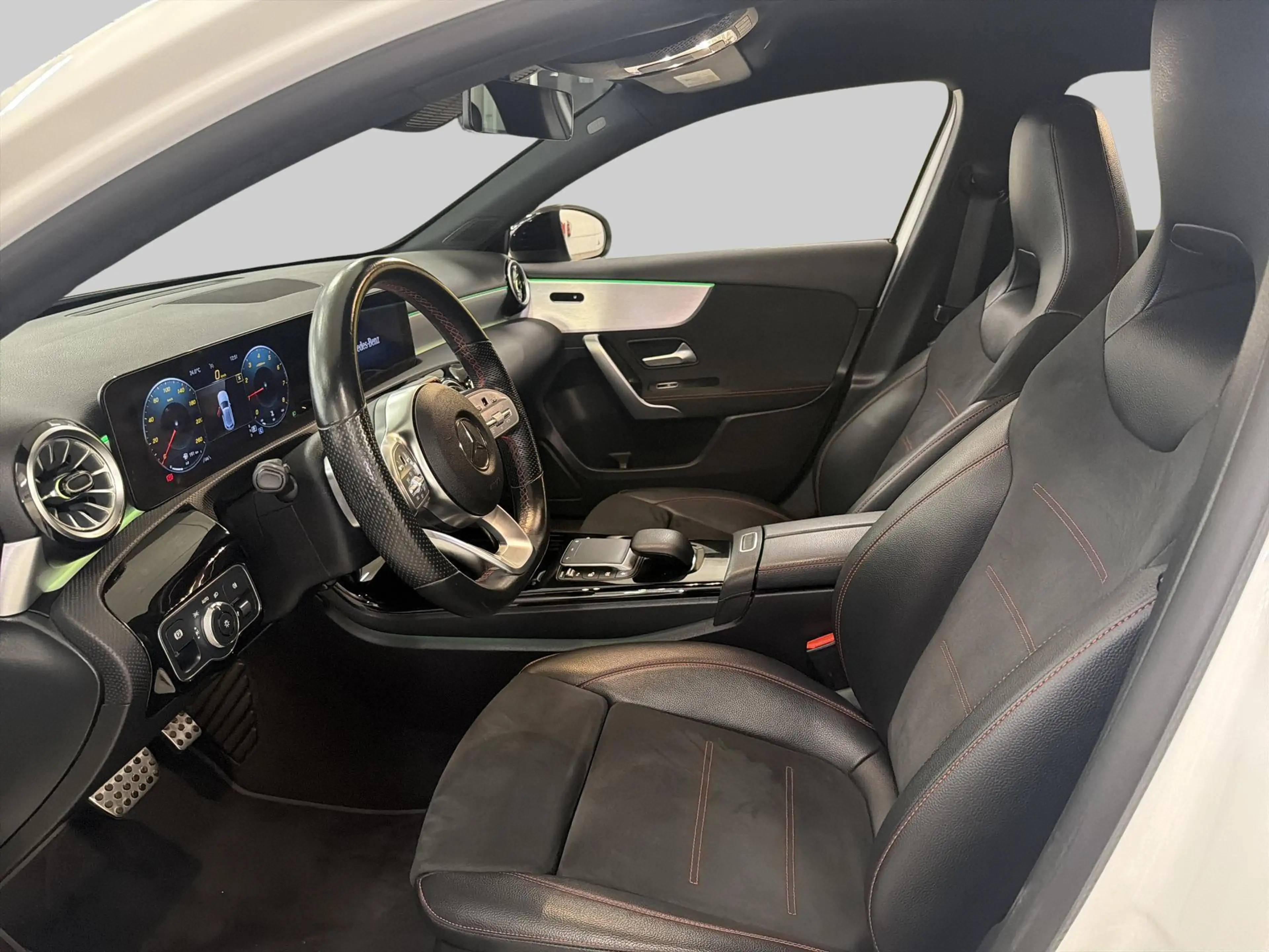 Mercedes-Benz A 180 Business Solution AMG | AMG-styling | Achteruitrij — photo 12