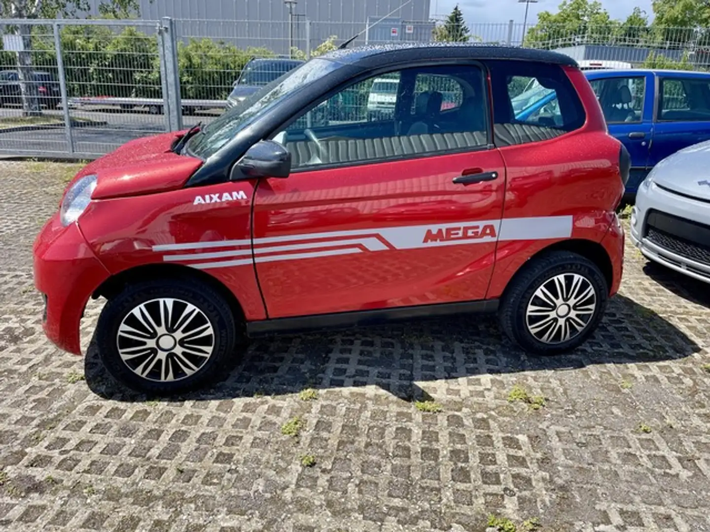 Aixam Minauto*45 KM/H*Kamera*Touchscreen*Bluetooth* Rot - 1