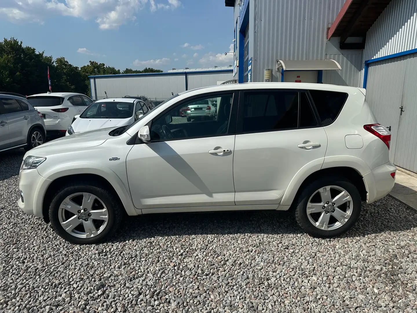 Toyota RAV 4 Executive 2.2 D 4X4 LEDER KLIMA KAMERA AHK Weiß - 2