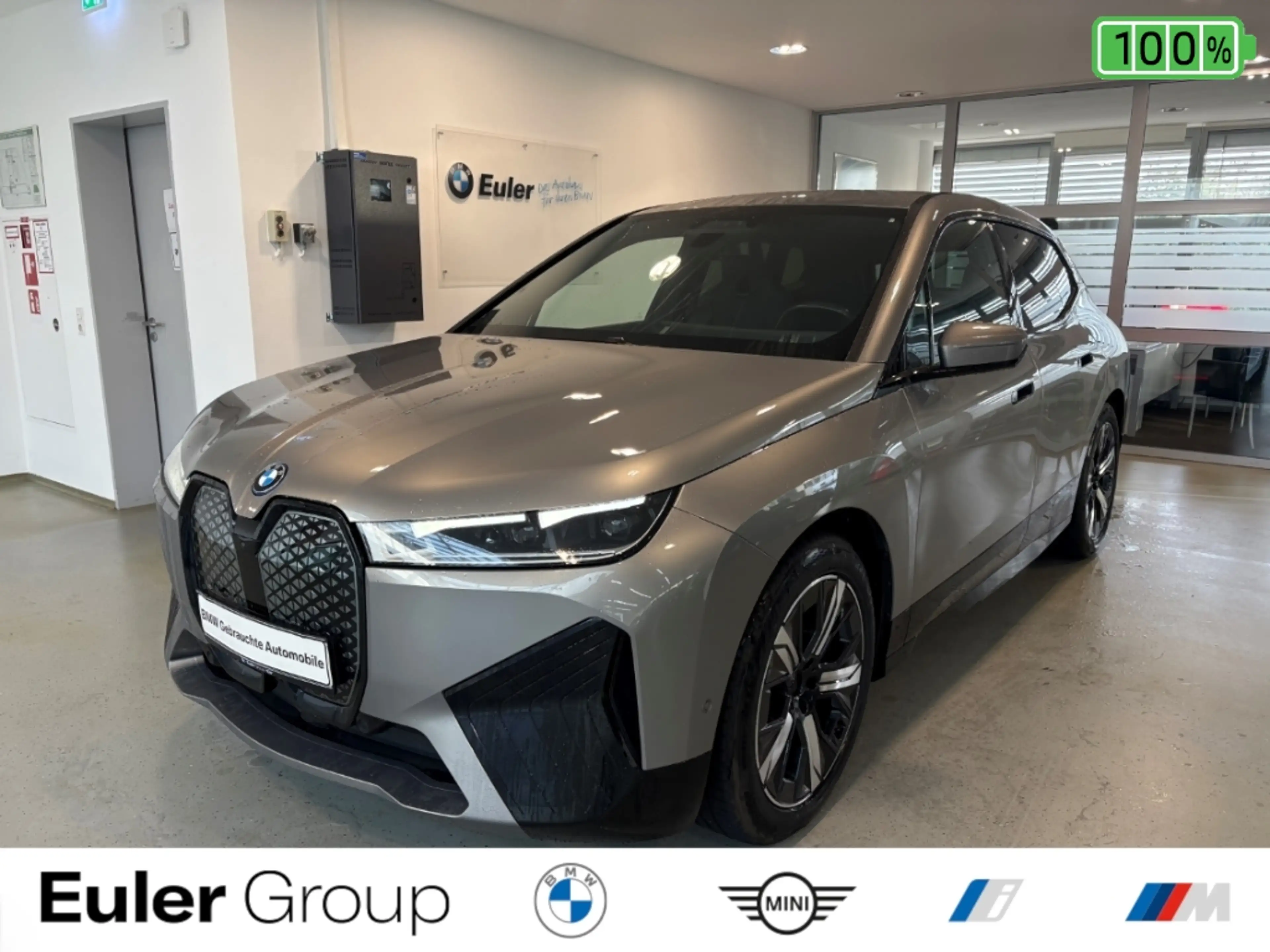 BMW iX xDrive 40 Navi Leder Digitales Cockpit Soundsystem