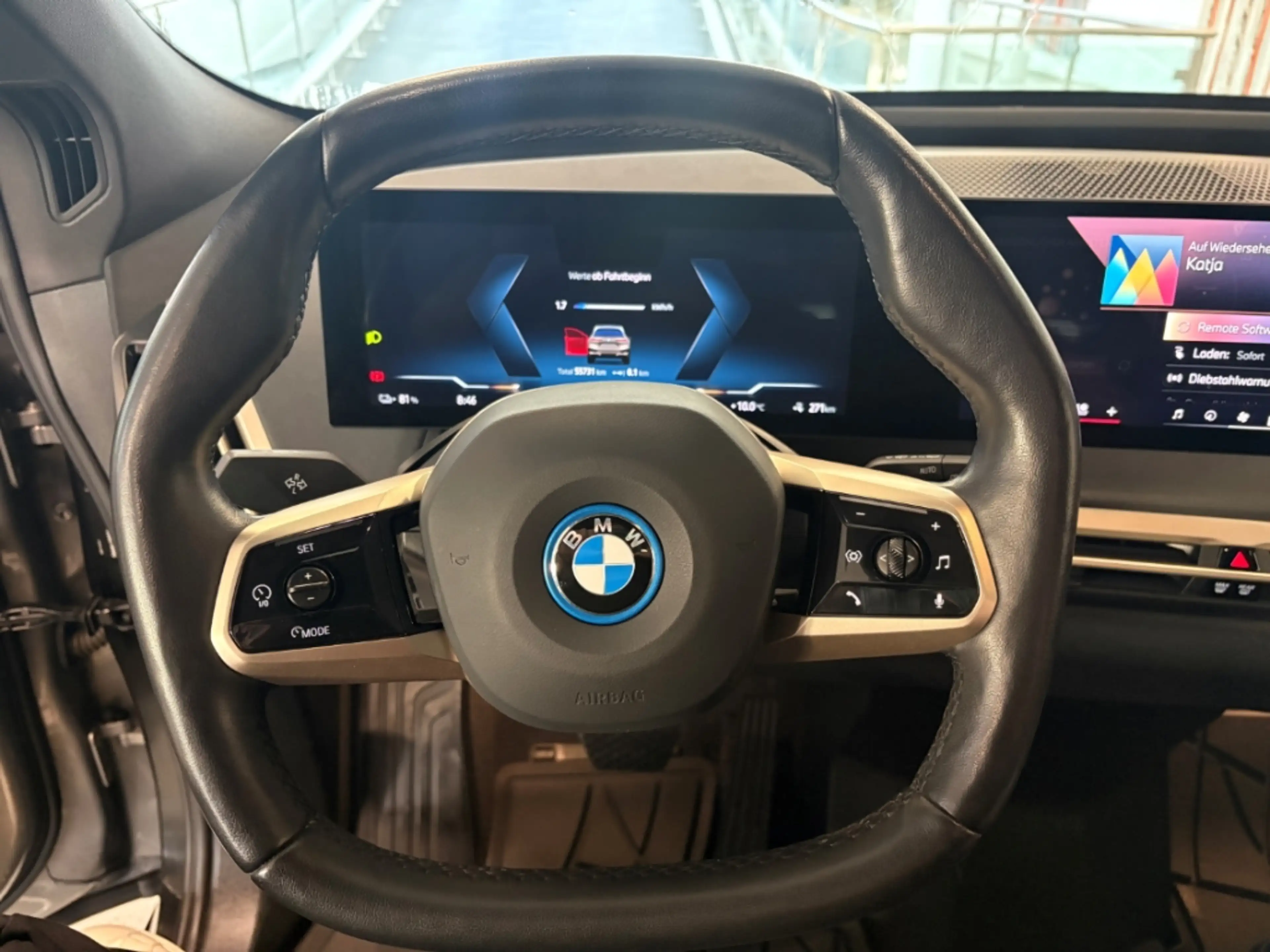 BMW iX xDrive 40 Navi Leder Digitales Cockpit Soundsystem — photo 13