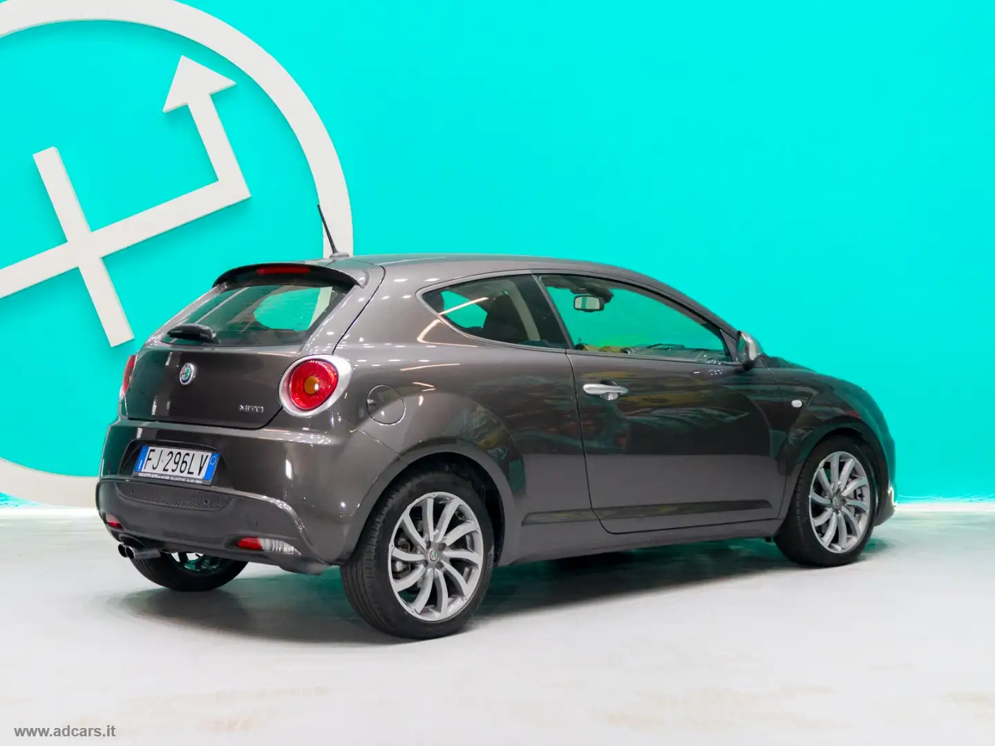 Alfa Romeo MiTo 1.4 T 140 CV M.air S&S TCT Super CAMBIO AUTOMATICO Grijs - 2