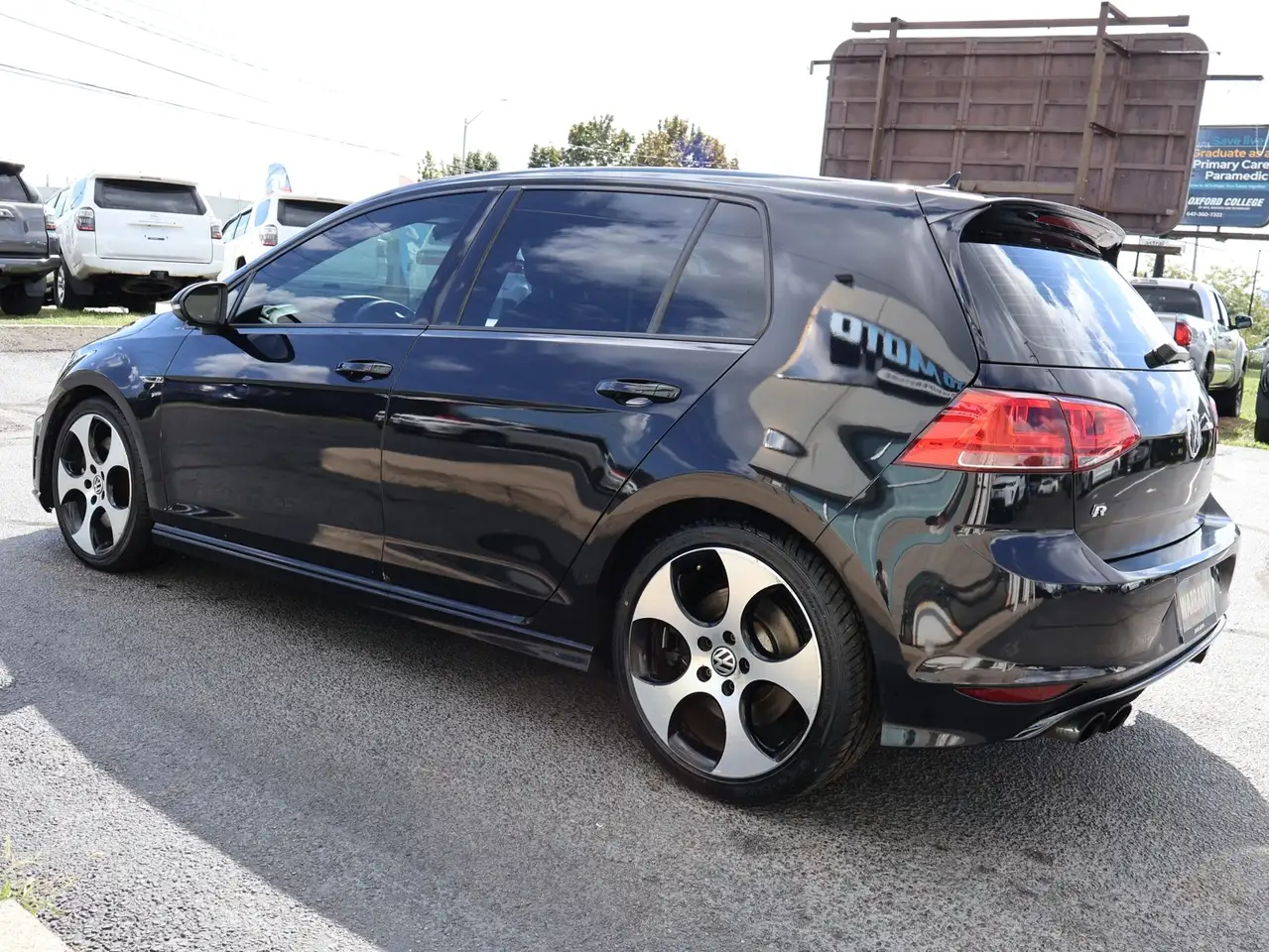 Volkswagen Golf R снимка Volkswagen Golf R