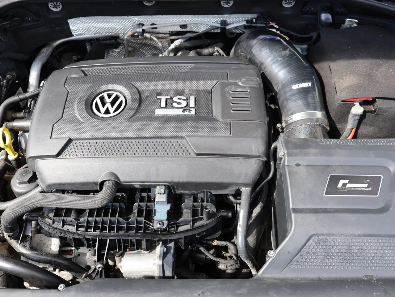Volkswagen Golf R снимка Volkswagen Golf R