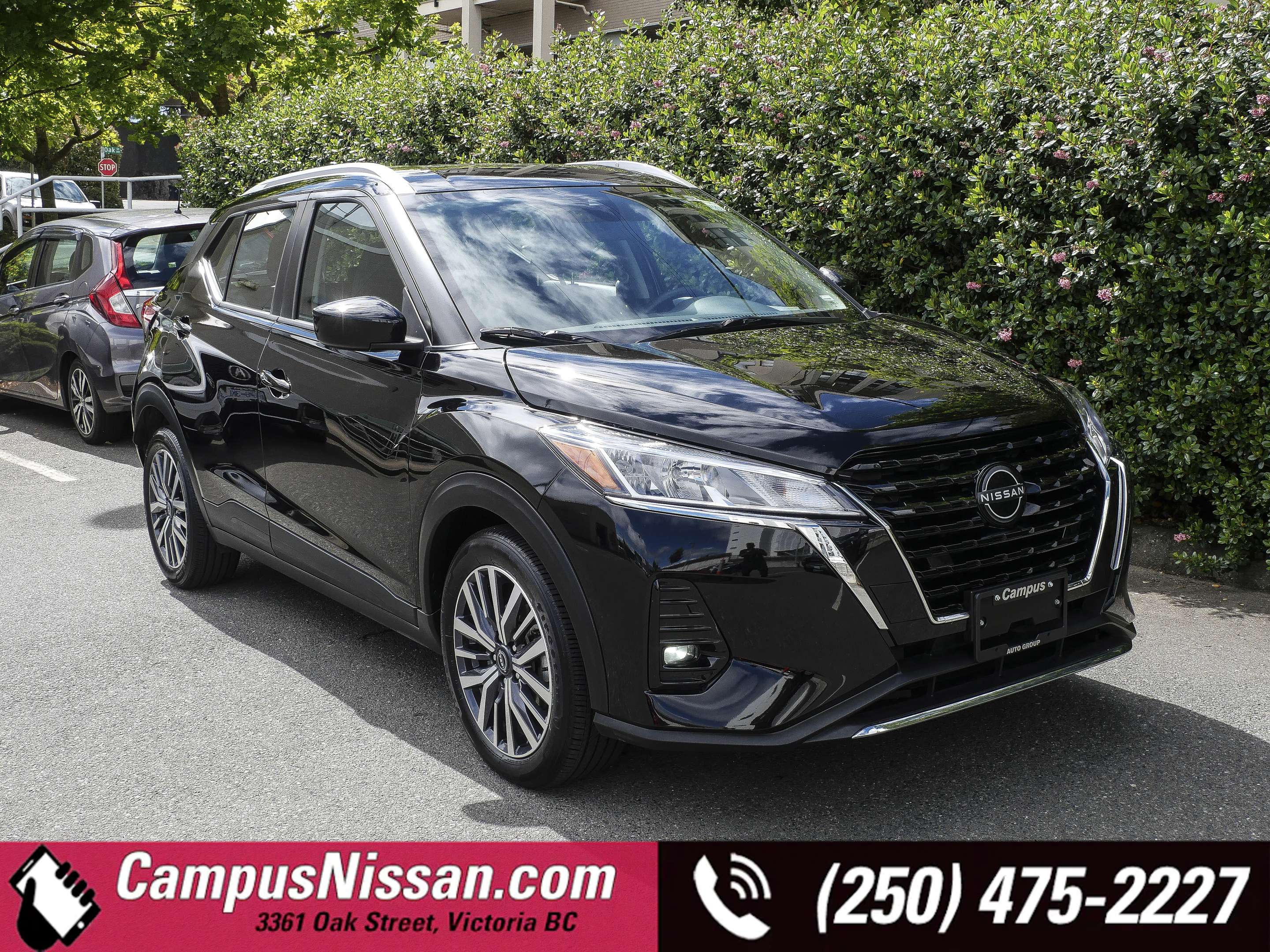 2025 Nissan Kicks SV FWD | One Owner |