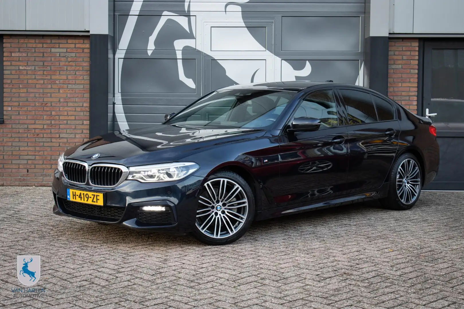 BMW 520 5-serie 520i High Executive Edition M-sport / Carb Zwart - 2