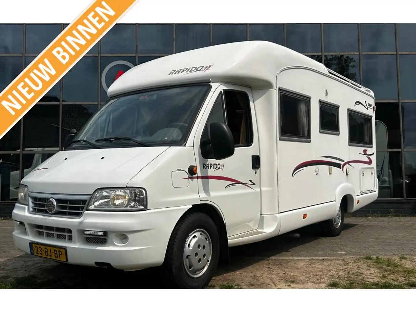 Rapido 786F 130PK Topindeling Blanc - 1