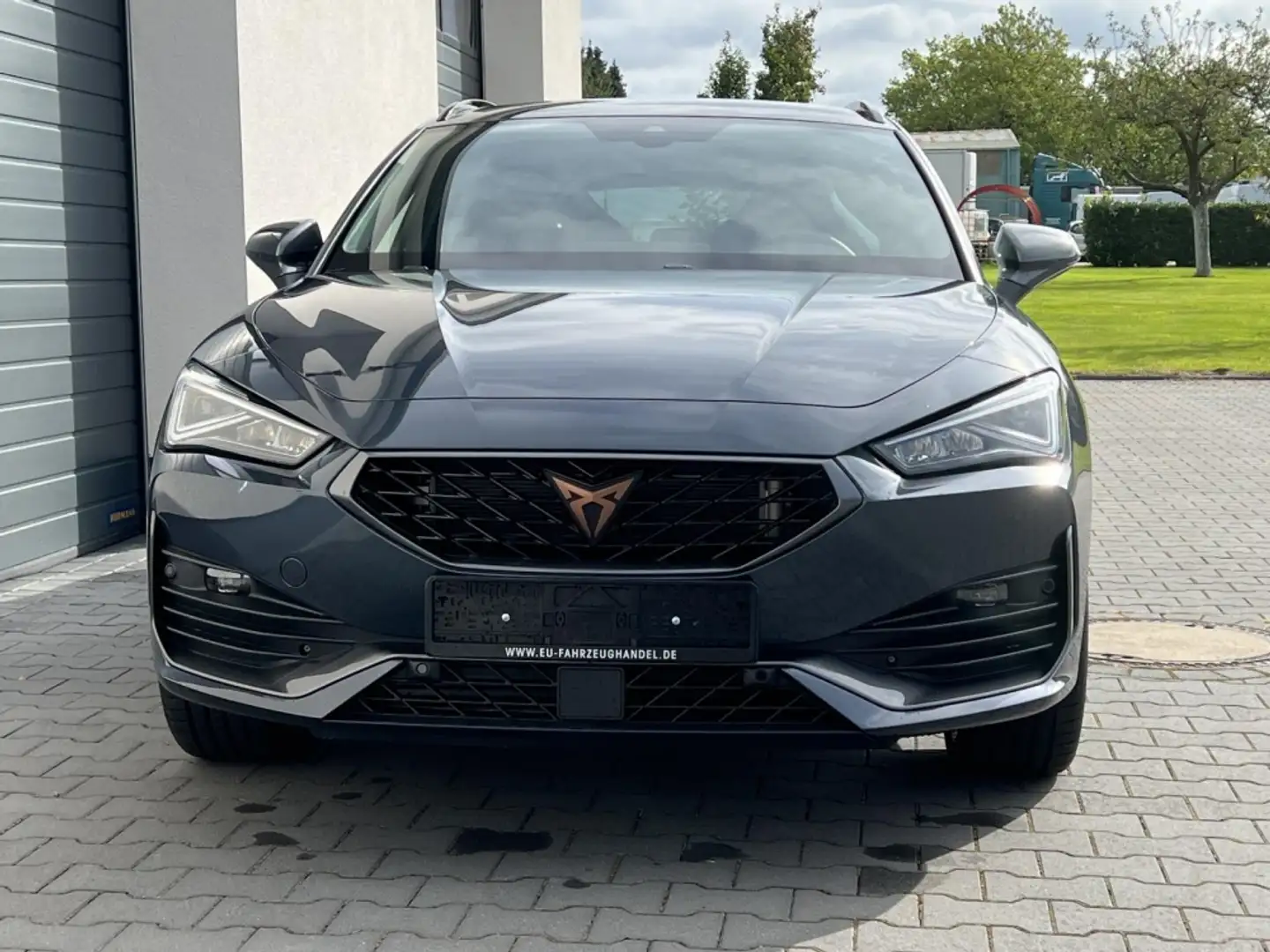 CUPRA Leon 1,5 TSI 110KW 5 Jahre Bílá - 2