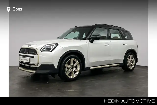 MINI Countryman E Favoured S 66.5 kWh | Stuurwielrand verwarmd | Com