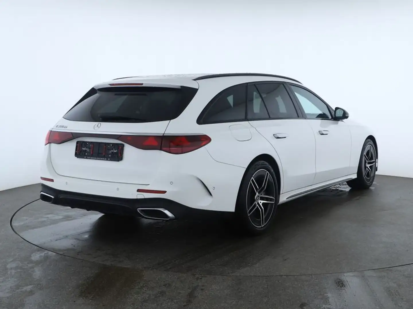 Mercedes-Benz E 300 de T-Modell mit EQ Hybrid Technologie AMG Weiß - 2