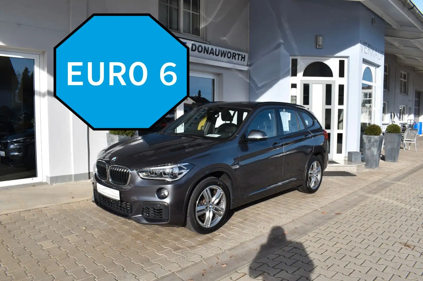 BMW X1 sDrive20i Aut. M Sport Pano Keyless Navi Lede Gris - 2