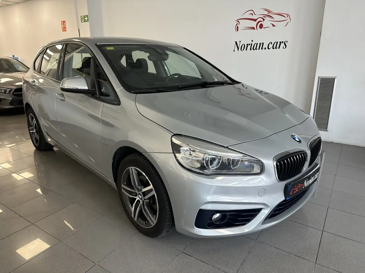 BMW 218 218dA Active Tourer Grijs - 1