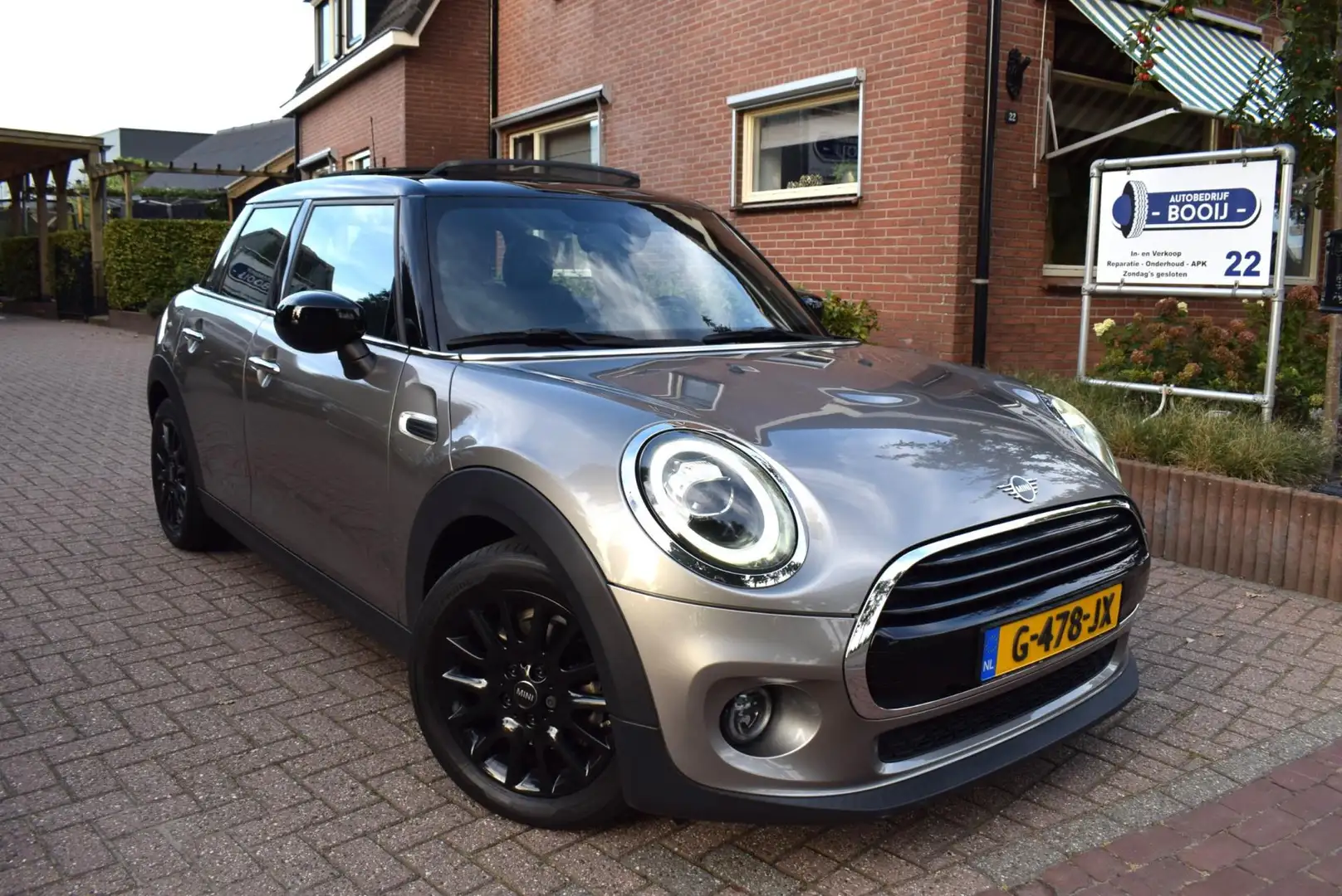 MINI Cooper Mini 1.5 Pepper CRUISE/NAVI/AIRCO-ECC/PANO DAK/NL- Grijs - 2