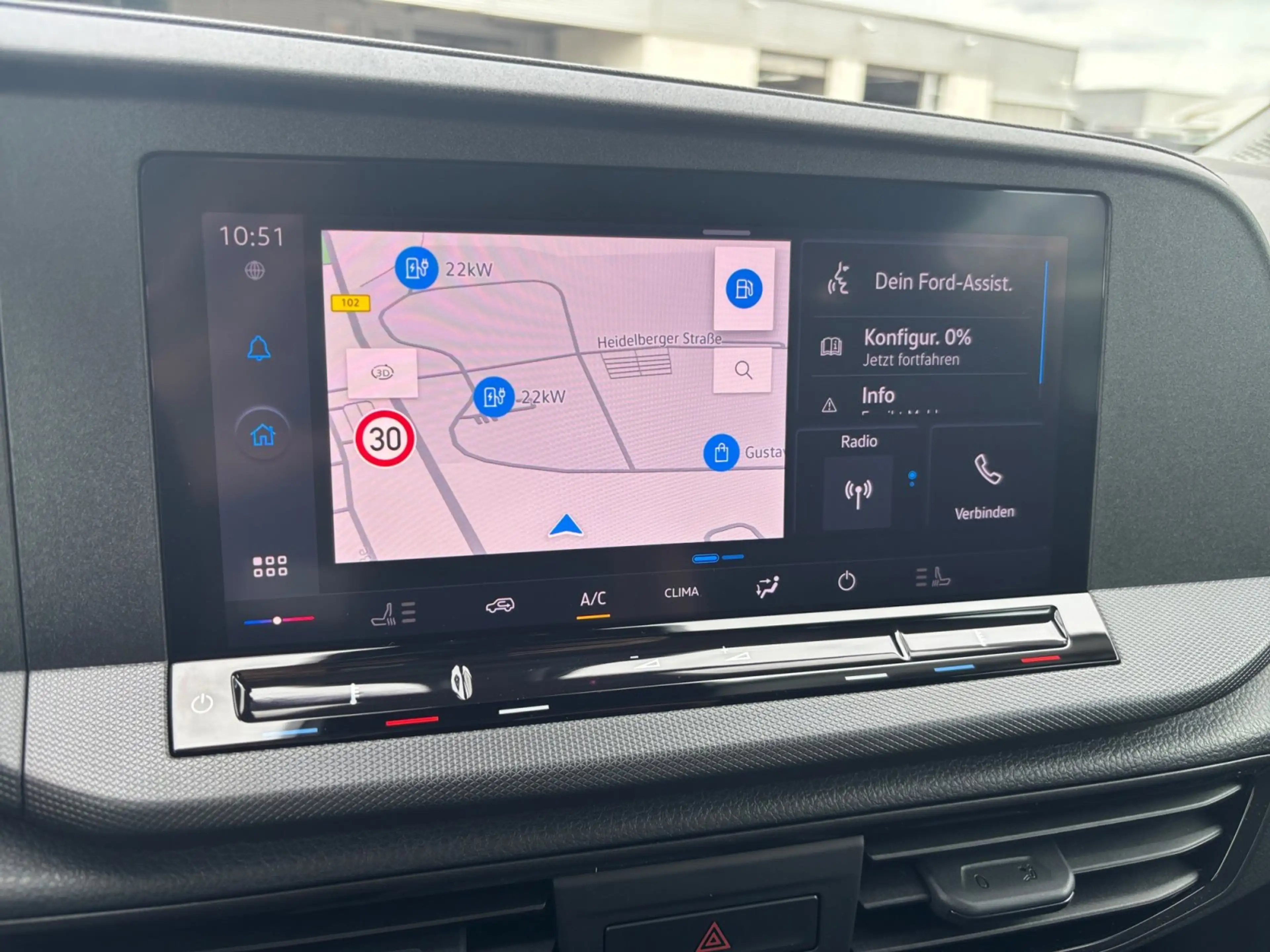 Ford Tourneo Connect 2.0 EcoBlue DSG Tempomat — photo 13