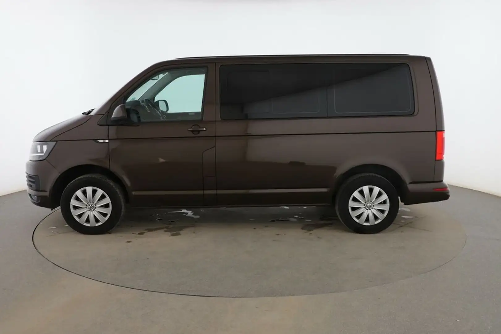 Volkswagen T5 Caravelle 2.0TDI Trendline - 2