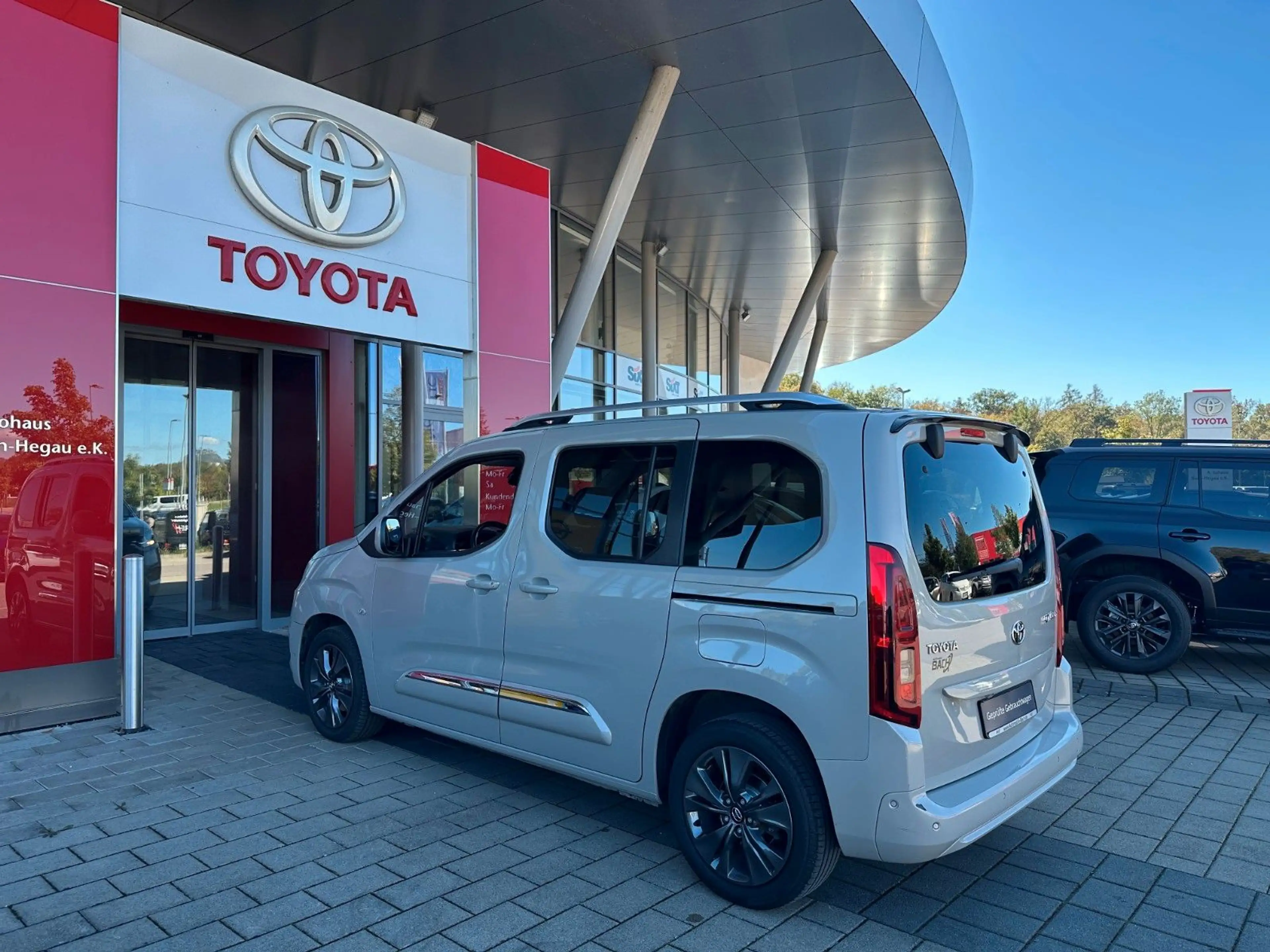 Toyota Proace Verso L1 Executive,NAVI,PANO,AHK,KAM — photo 6