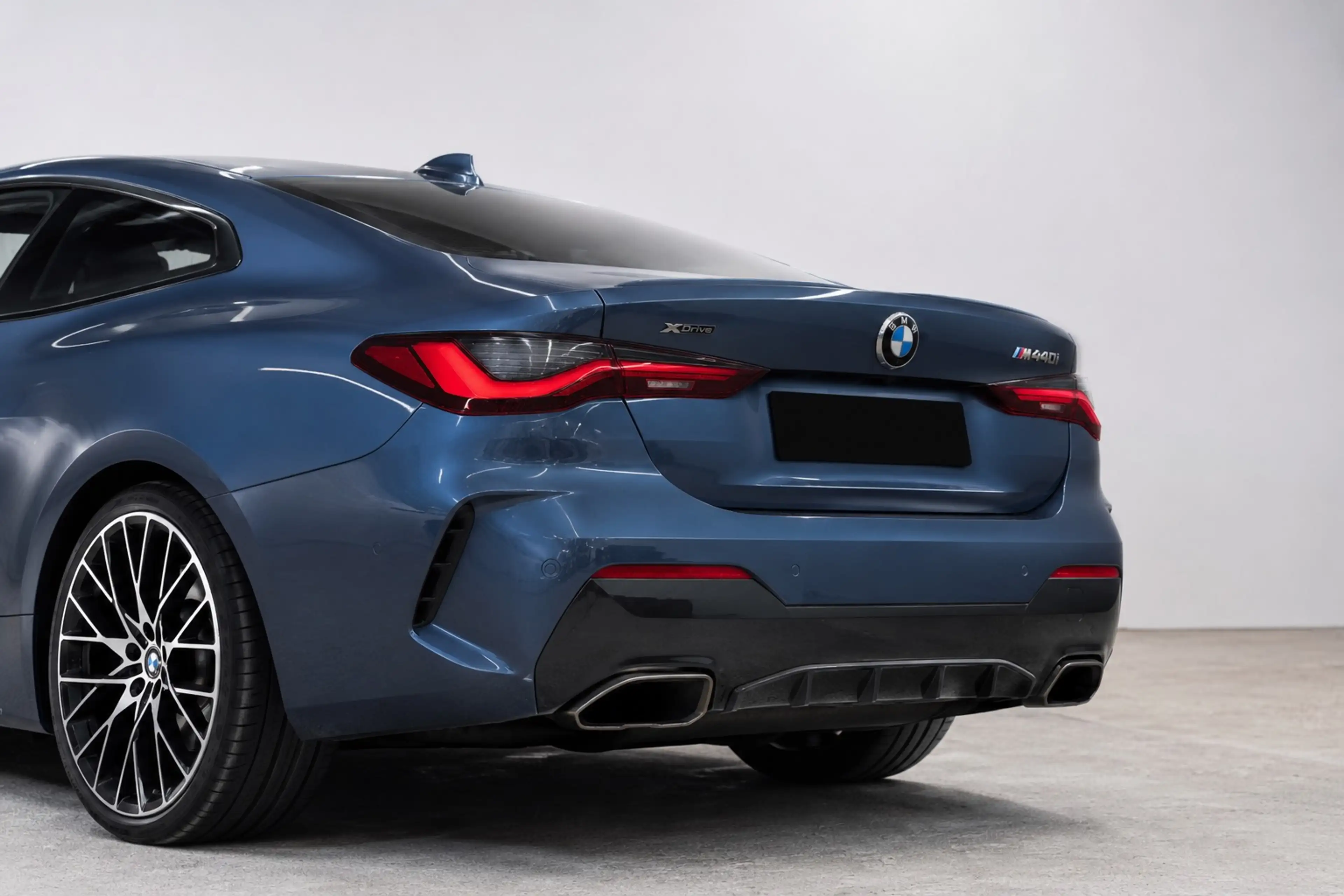 BMW 440 (G22) M440i xDrive - Laserlight, Harman Kardon, Toit ouvrant, HUD, Arctic Race Blue — photo 5