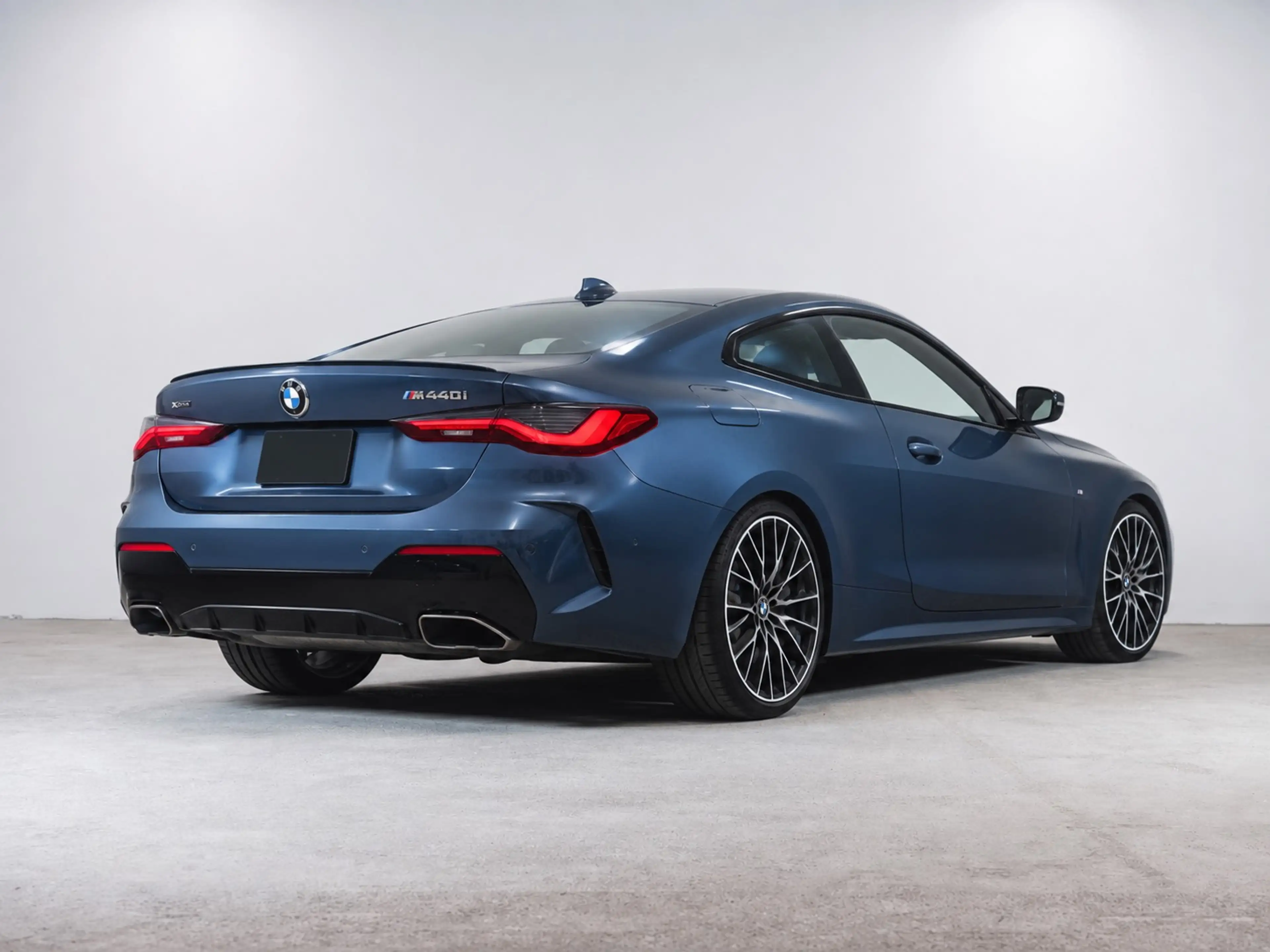 BMW 440 (G22) M440i xDrive - Laserlight, Harman Kardon, Toit ouvrant, HUD, Arctic Race Blue — photo 2
