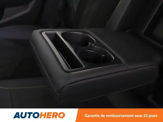 Peugeot 408 view 16