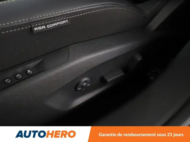 Peugeot 408 view 11