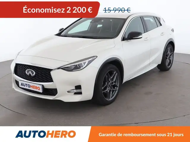 Infiniti Q30 1.6T Sport DCT